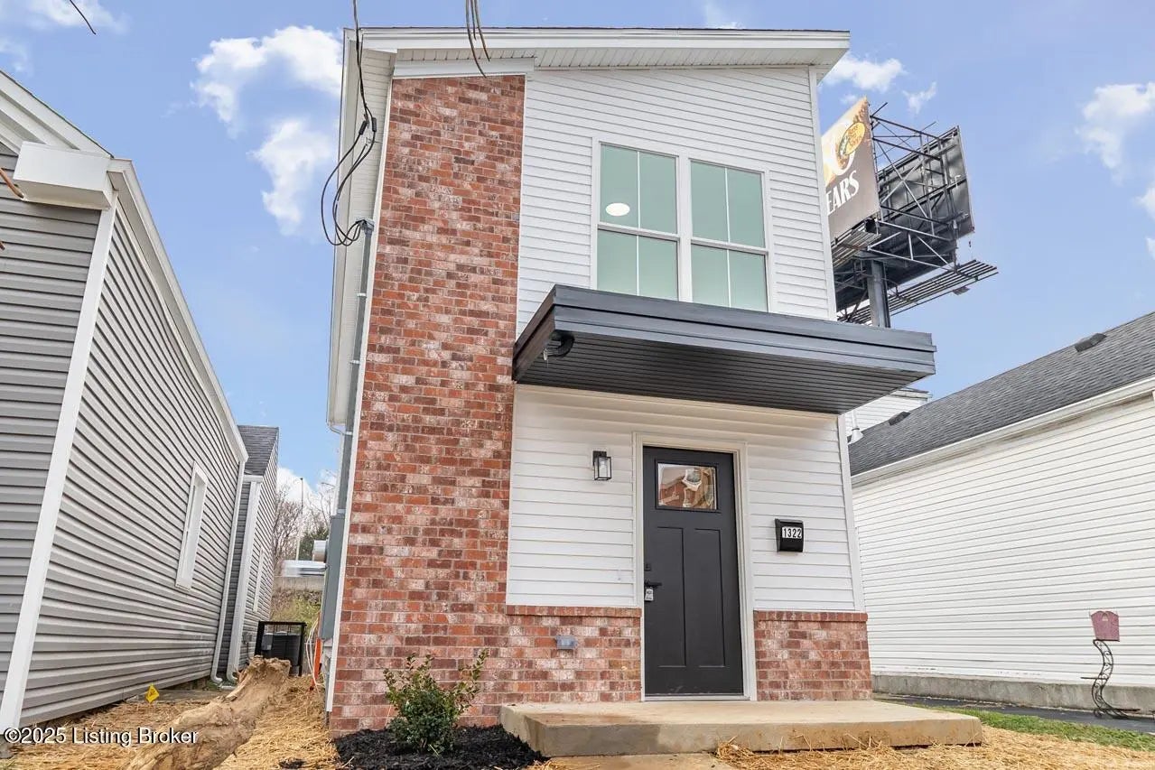 Photo of Listing #1704894