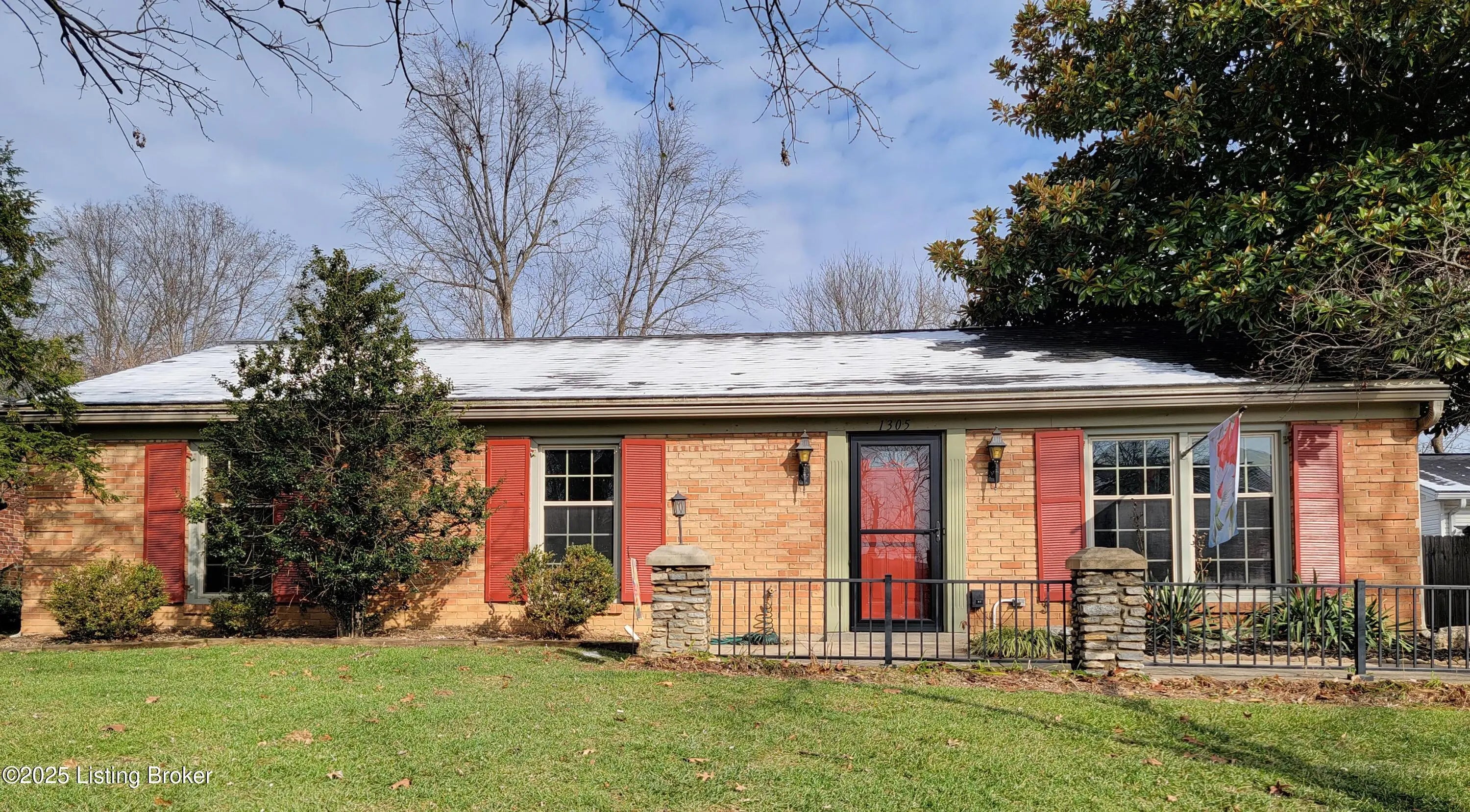 Photo of Listing #1704900