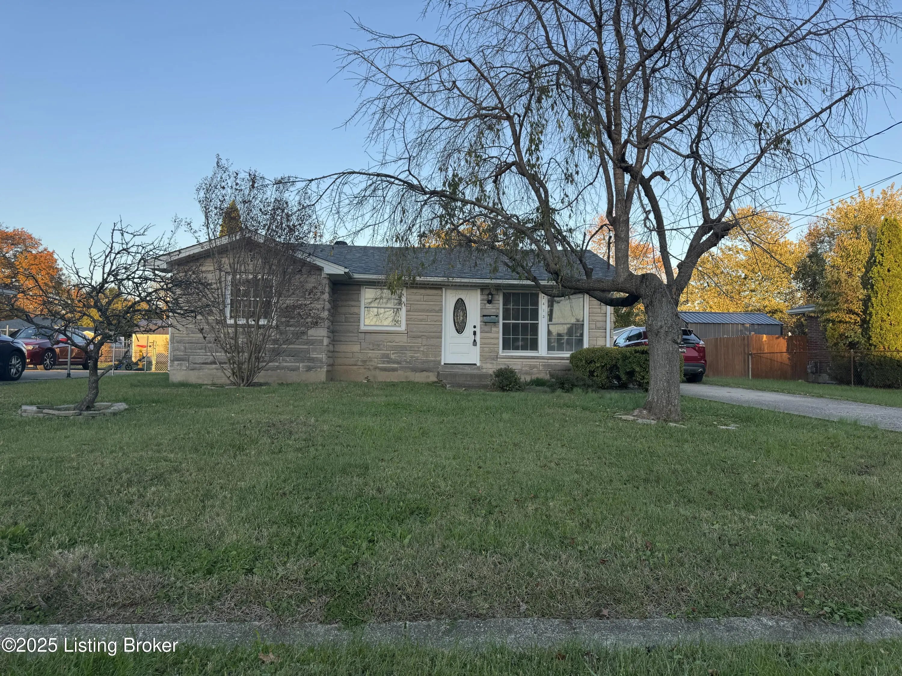 Photo of Listing #1704901