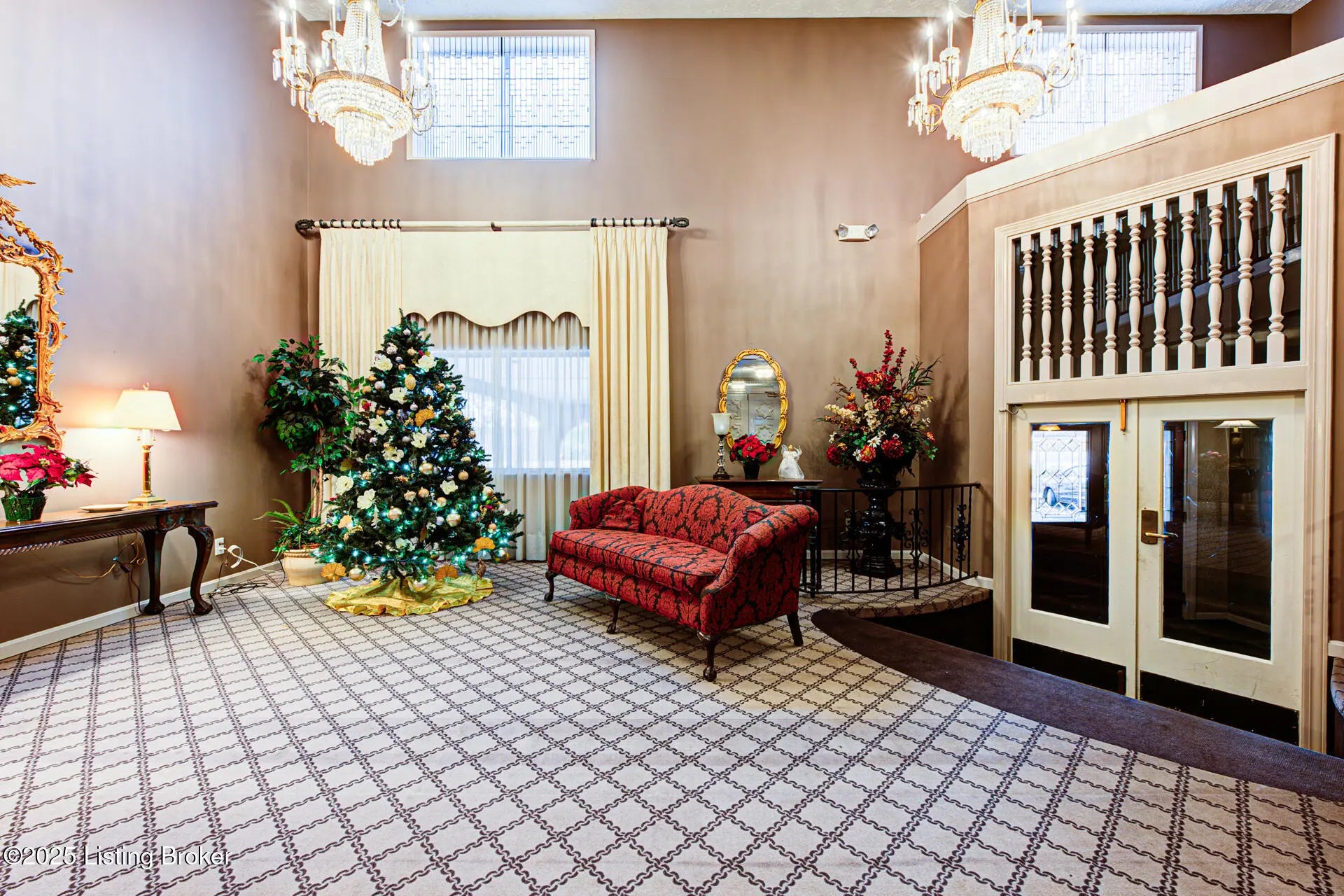 Photo of Listing #1705093