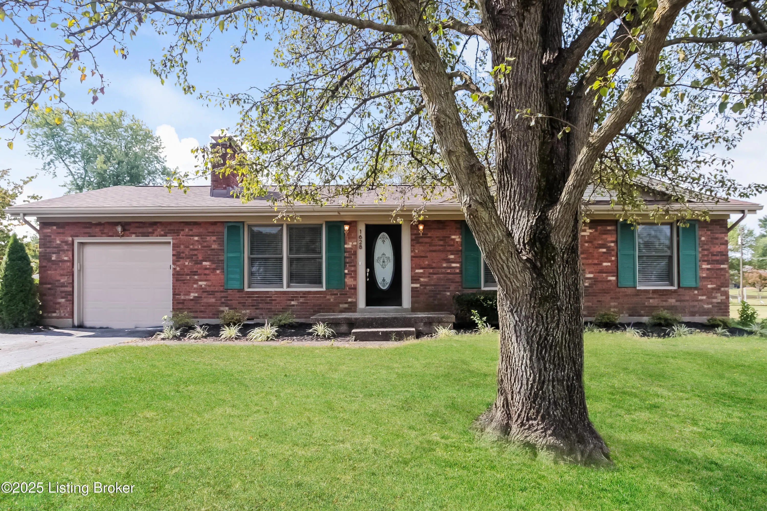 Photo of Listing #1704971