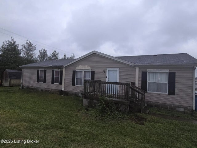 551 Birchwood Cir, Shelbyville