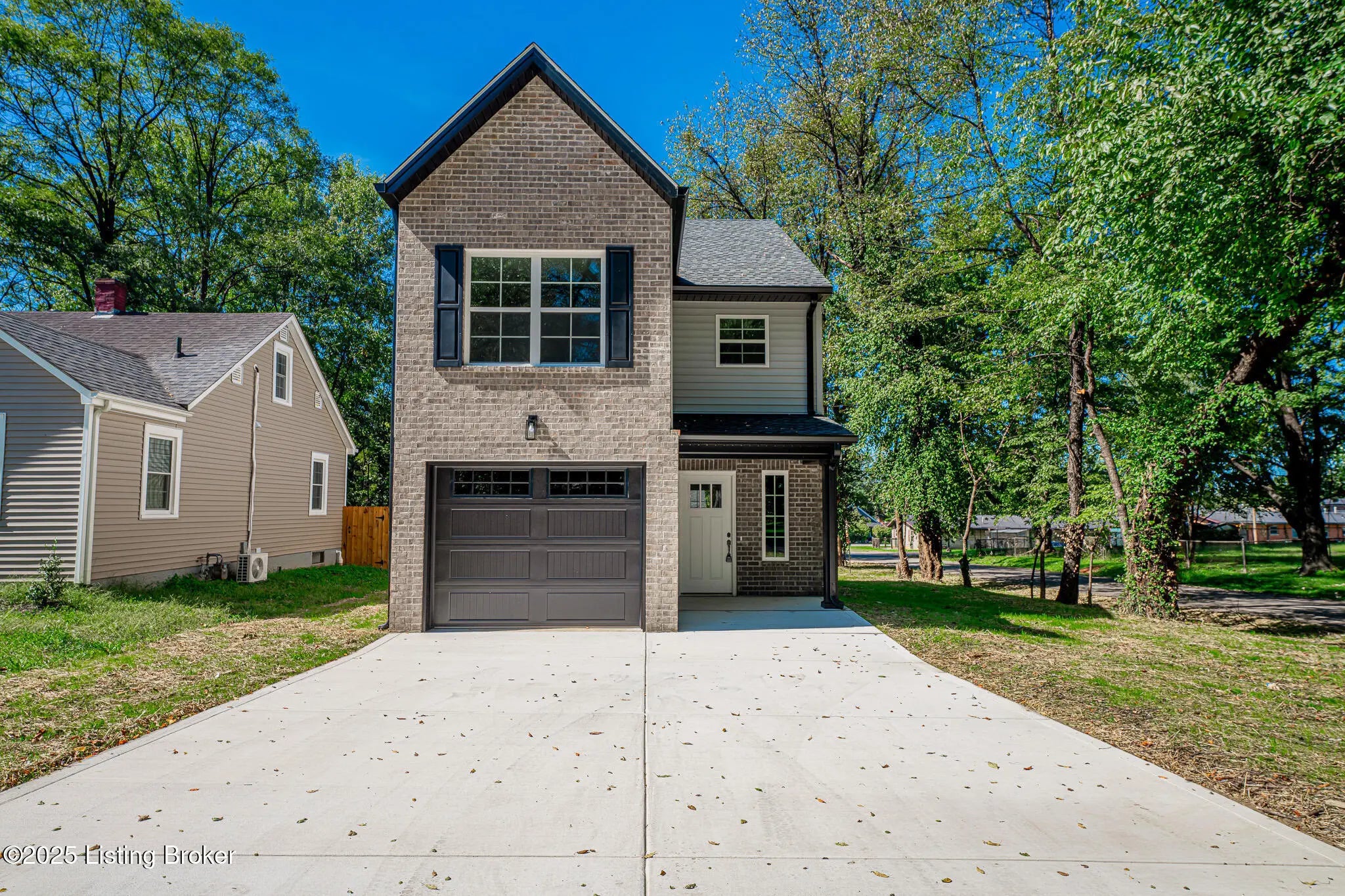 Photo of Listing #1705072