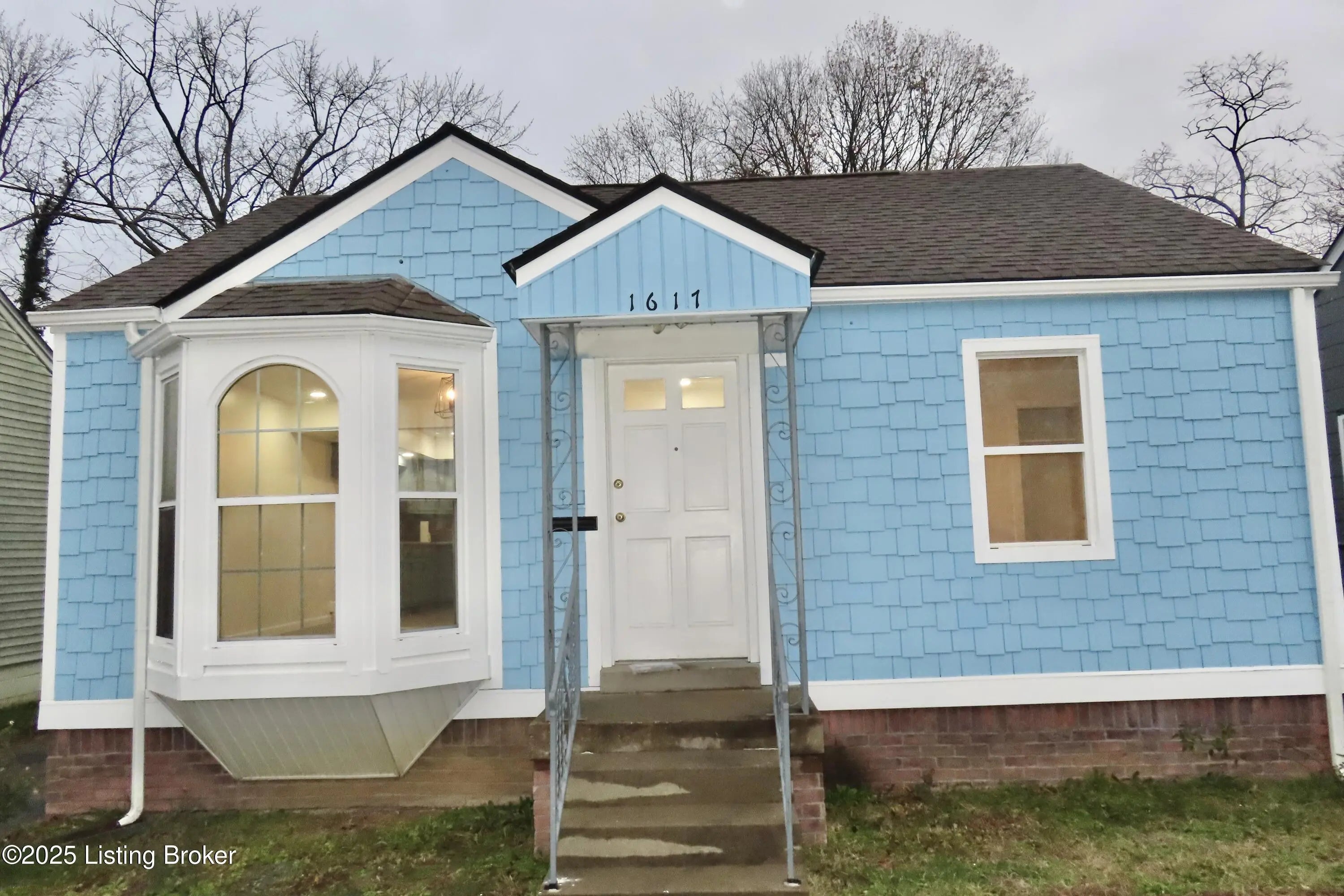 Photo of Listing #1705201