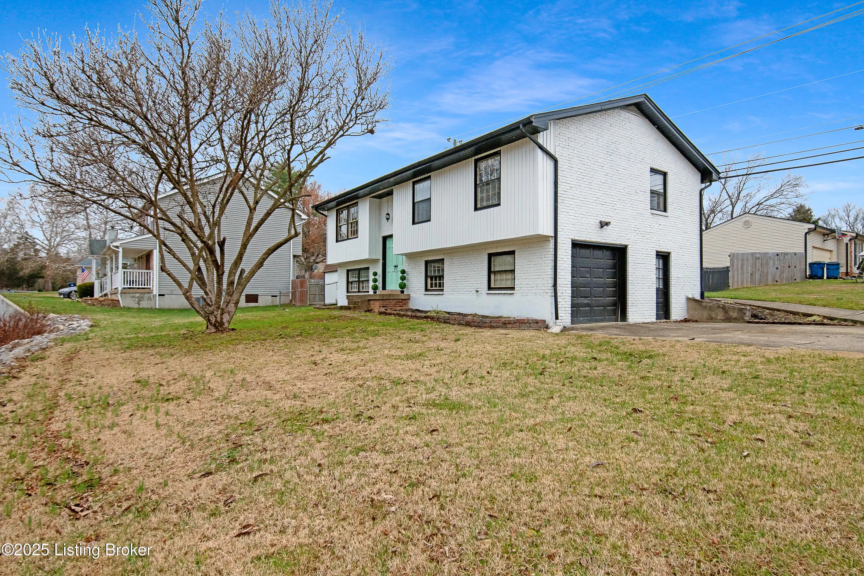 Photo of Listing #1705553