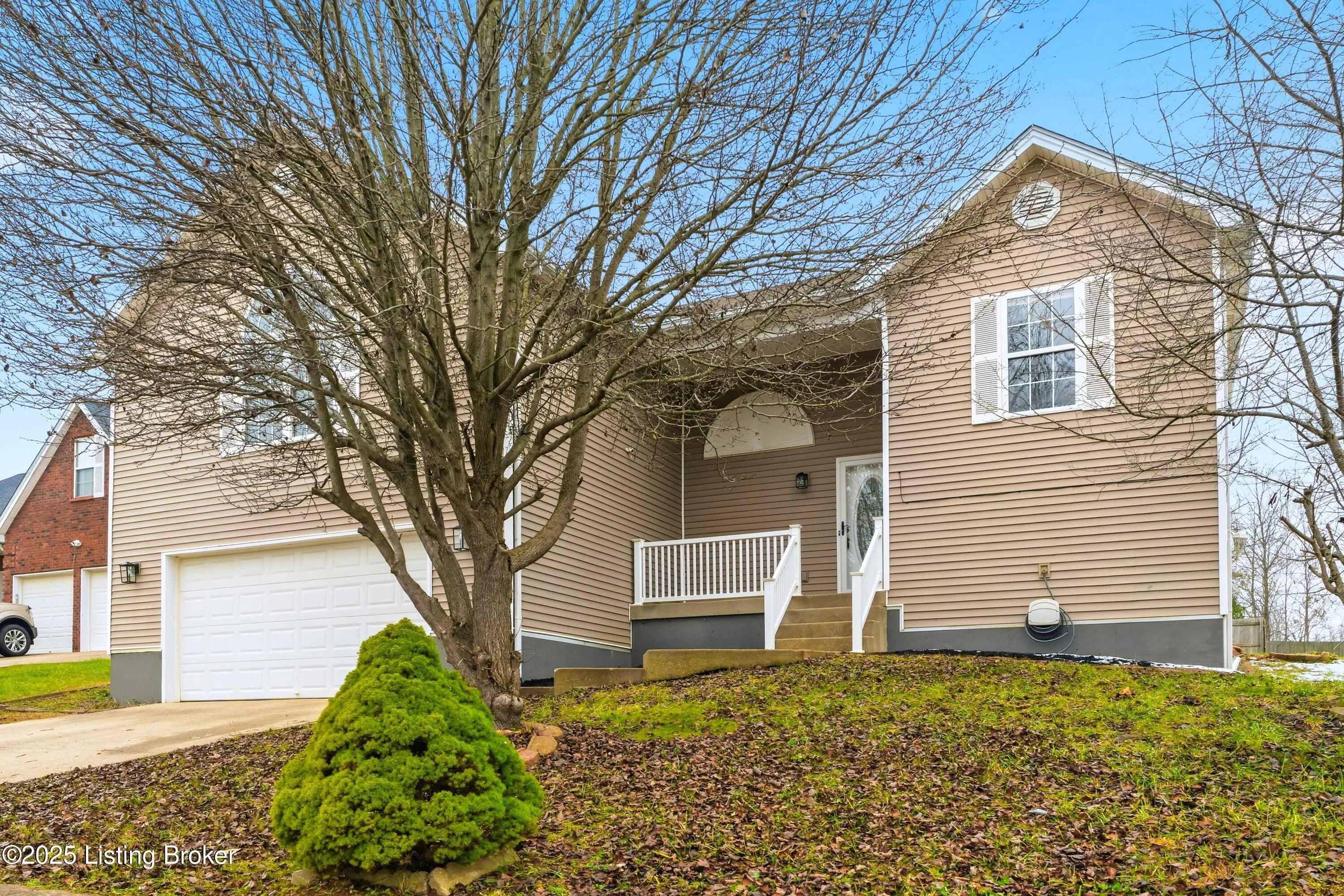 Photo of Listing #1705590