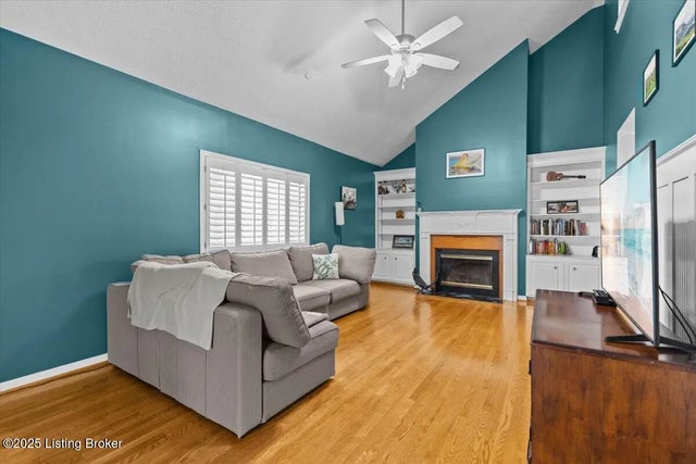 5535 Forest Lake Dr, Prospect