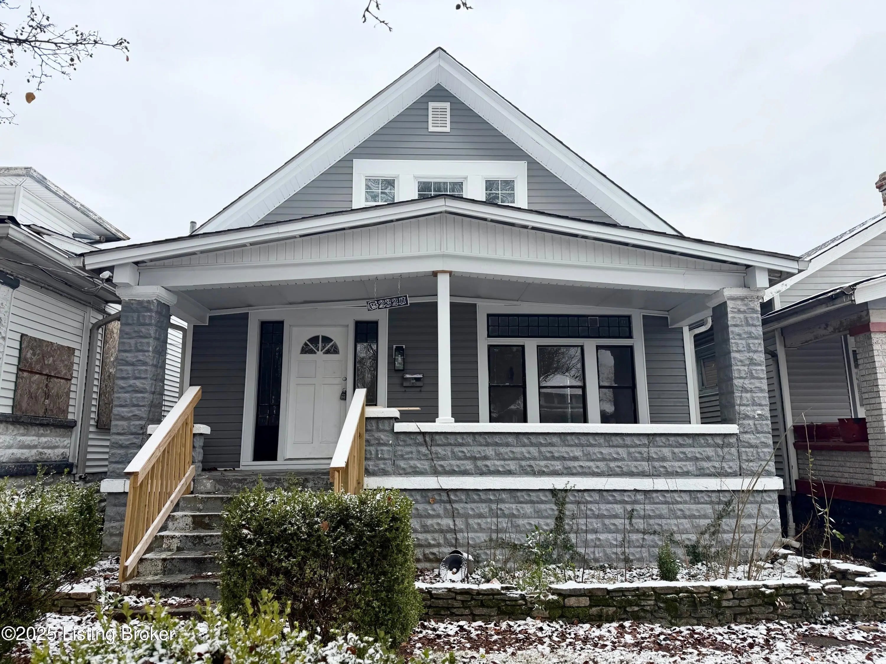 Photo of Listing #1705326