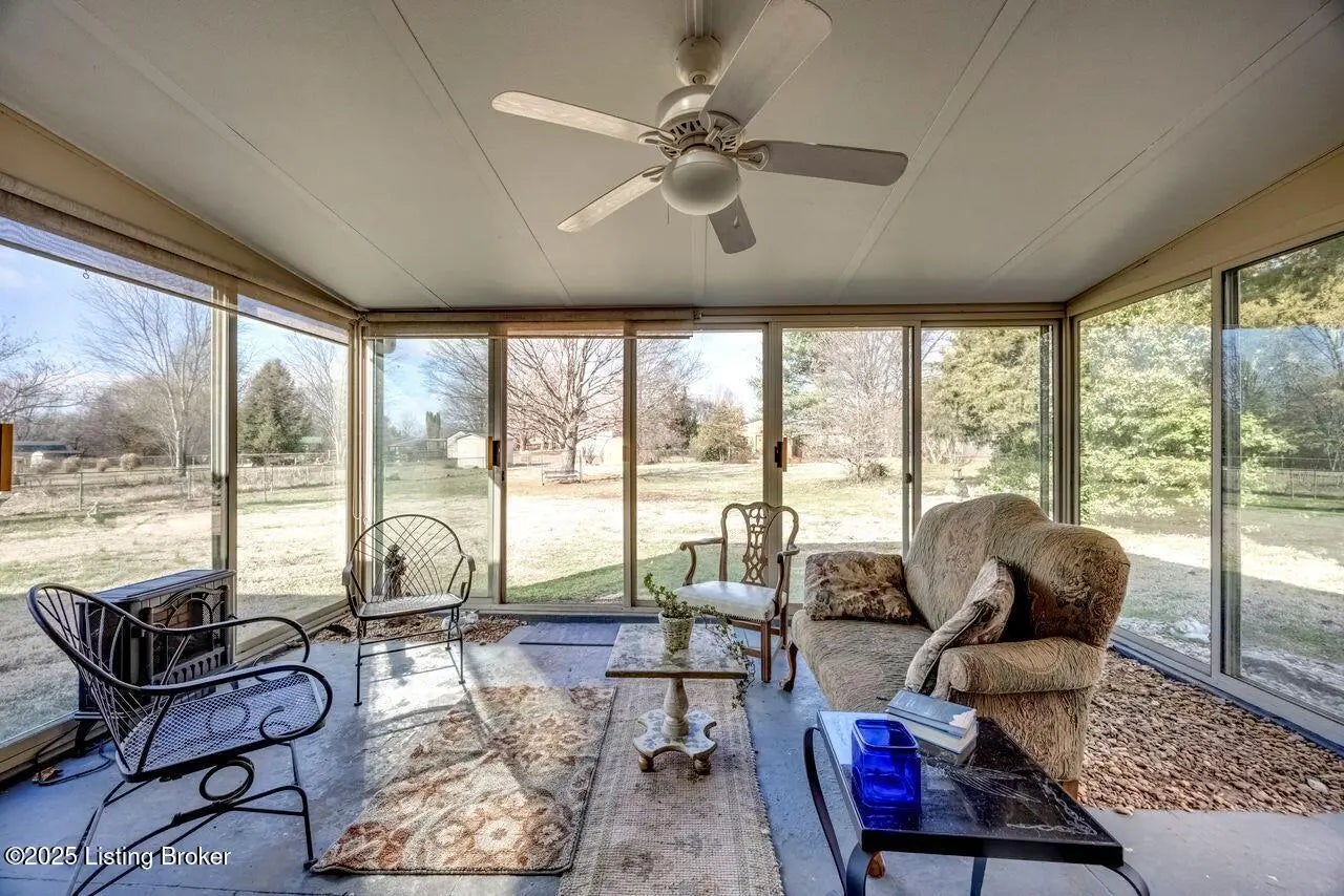 Photo of Listing #1705661