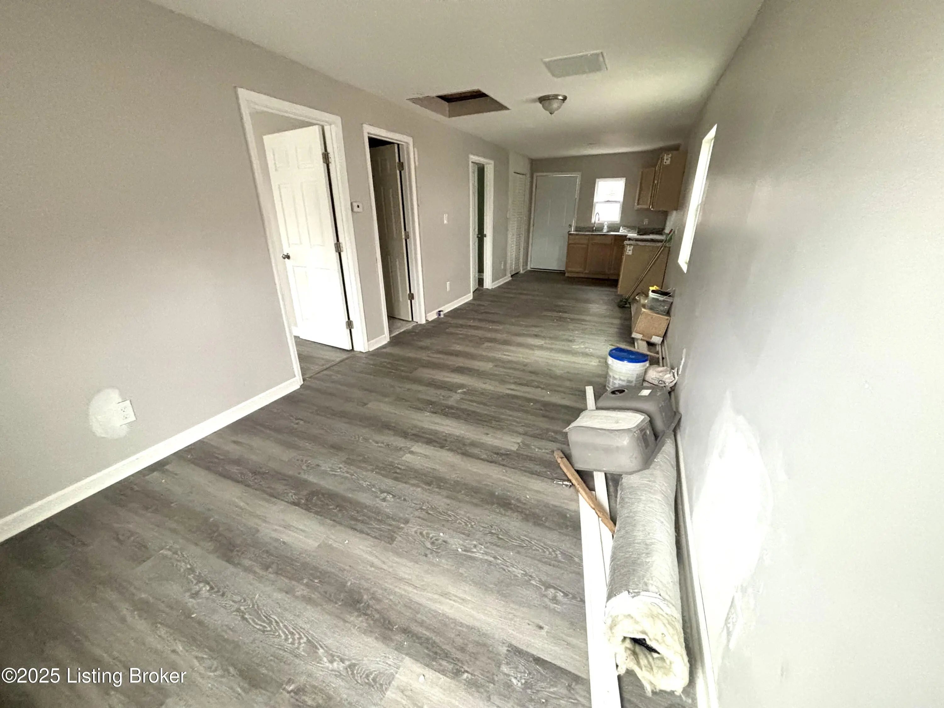 Photo of Listing #1705413