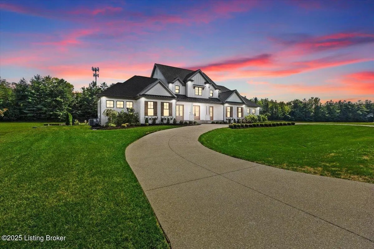 Photo of Listing #1705456