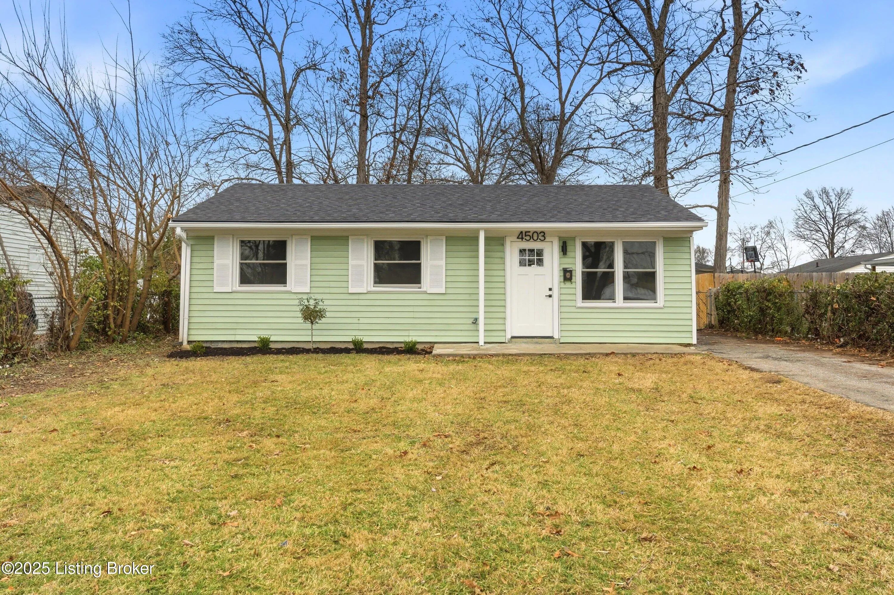 Photo of Listing #1705492