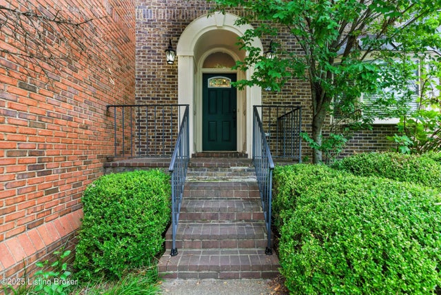 295 Patchen Dr, Lexington