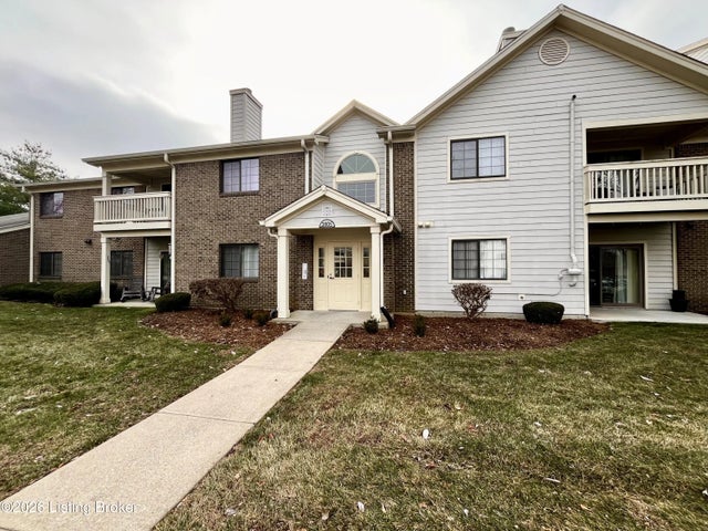 3805 Yardley Ct 208, Louisville