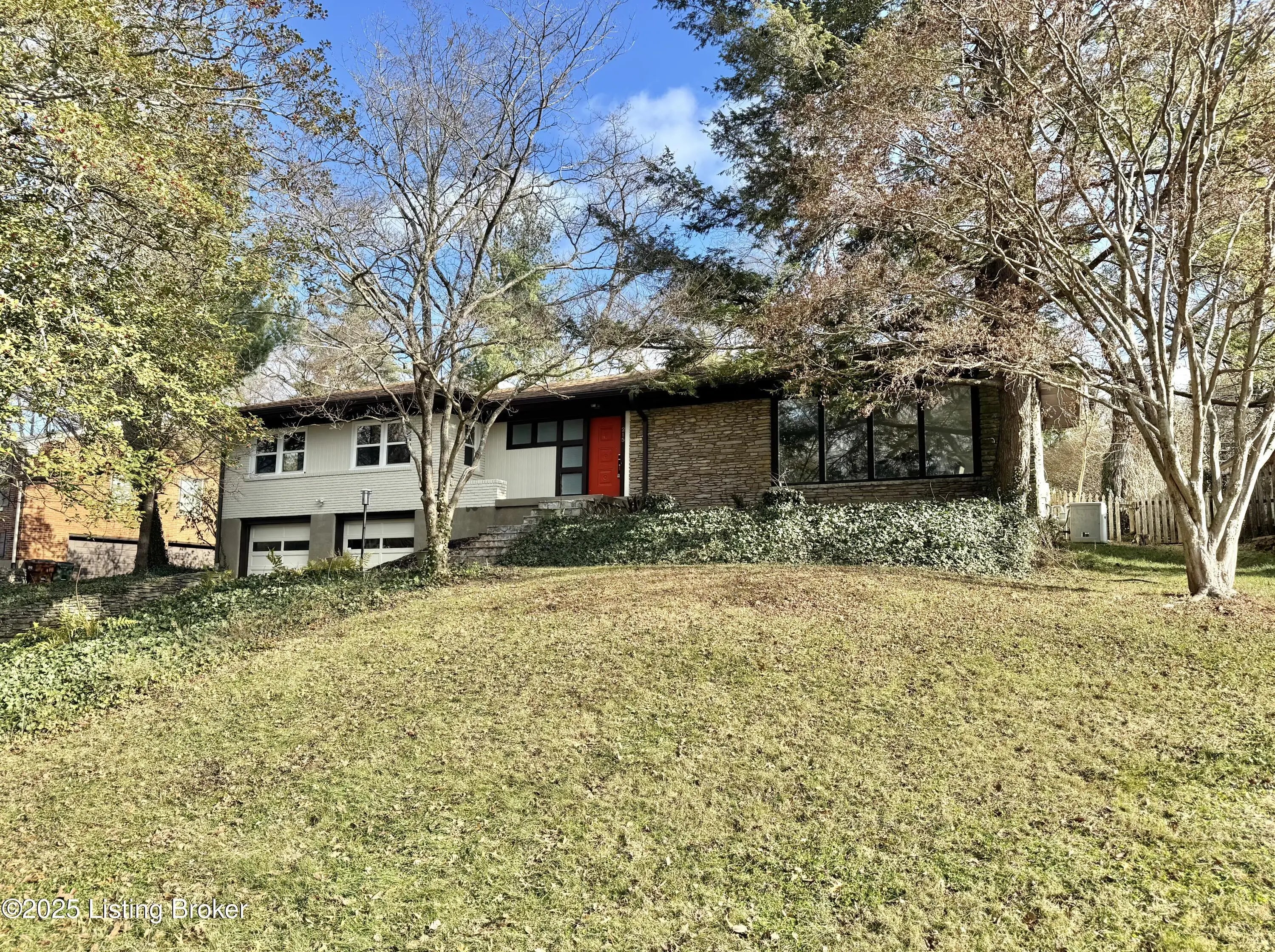 Photo of Listing #1705929