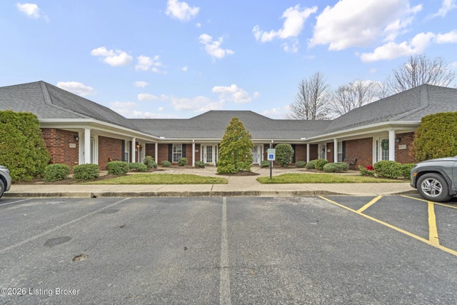 9929 Chenoweth Vista Way, Louisville