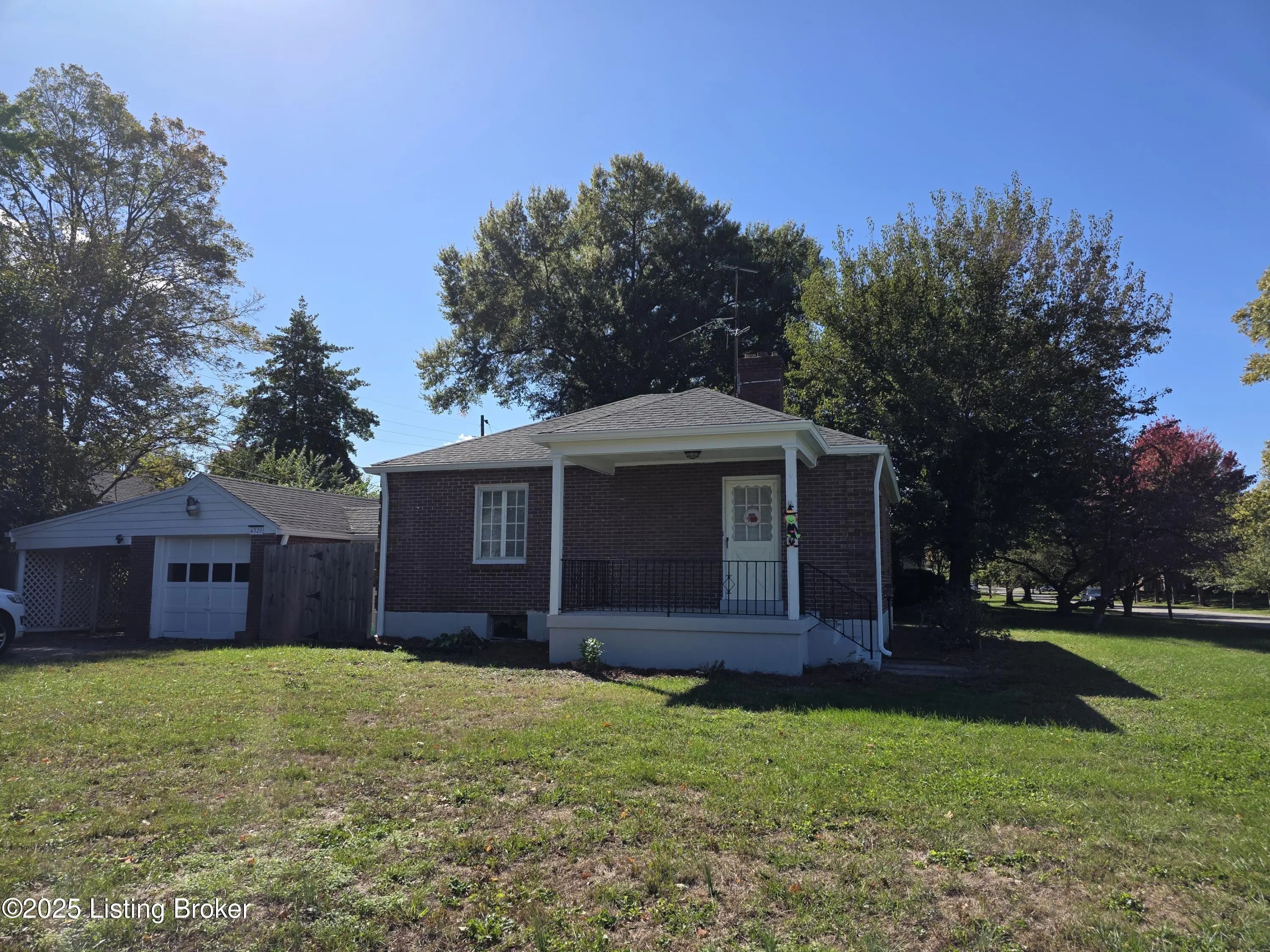 Photo of Listing #1706421