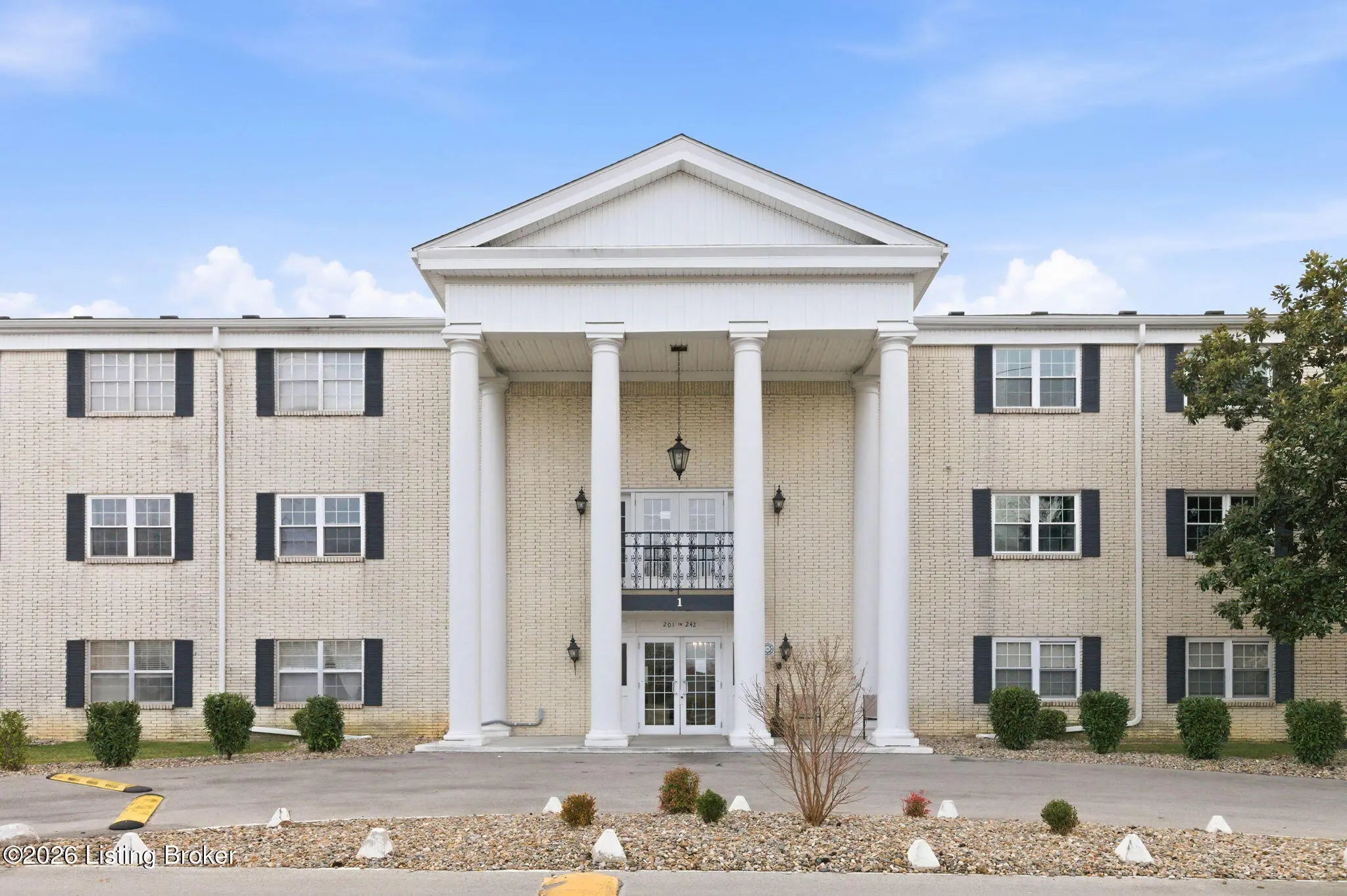 Photo of Listing #1706426