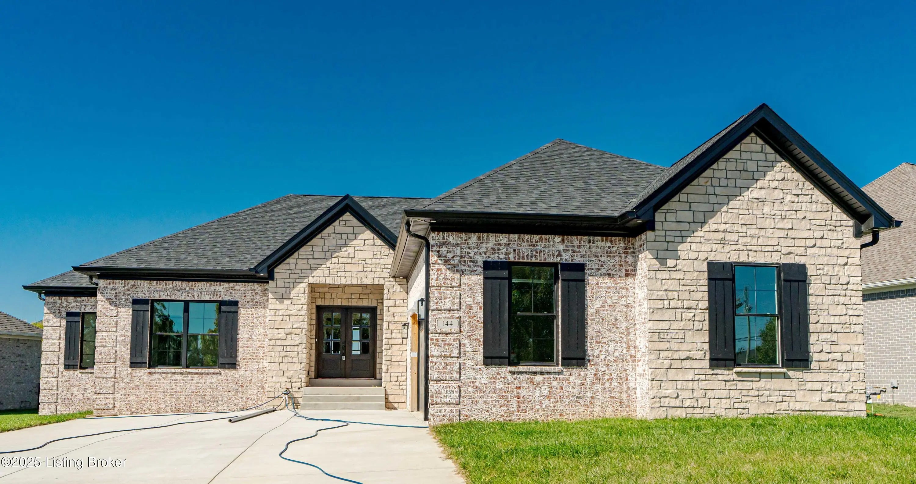 Photo of Listing #1706434