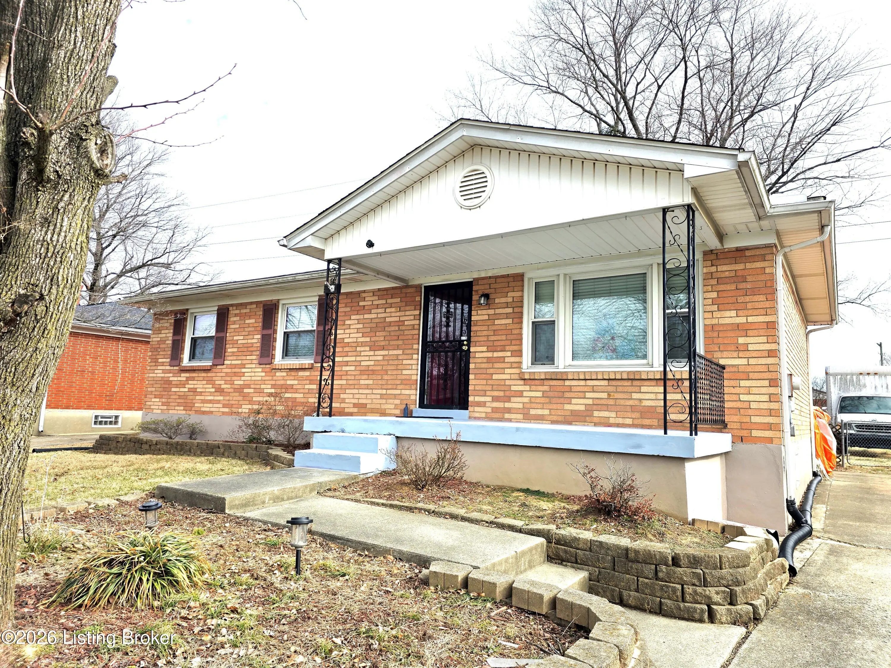 Photo of Listing #1706656