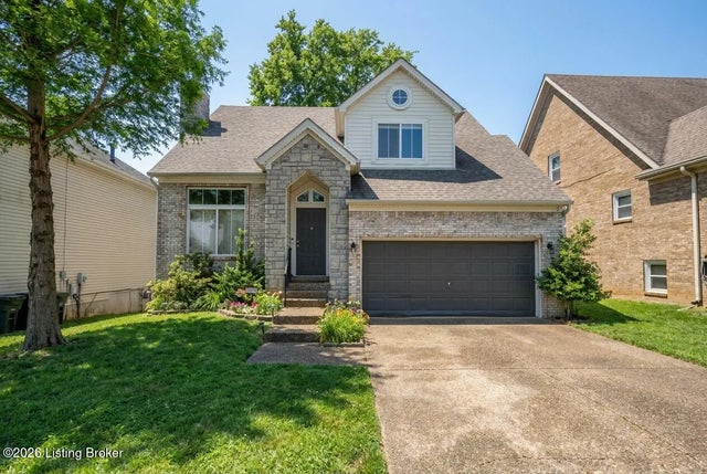 8705 Chelmer Ln, Louisville