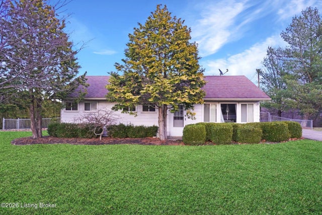 2649 Ft Pickens Rd, La Grange