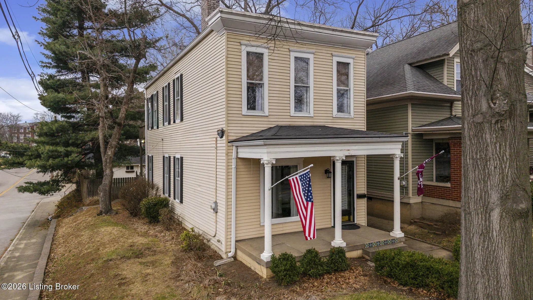 Photo of Listing #1708376