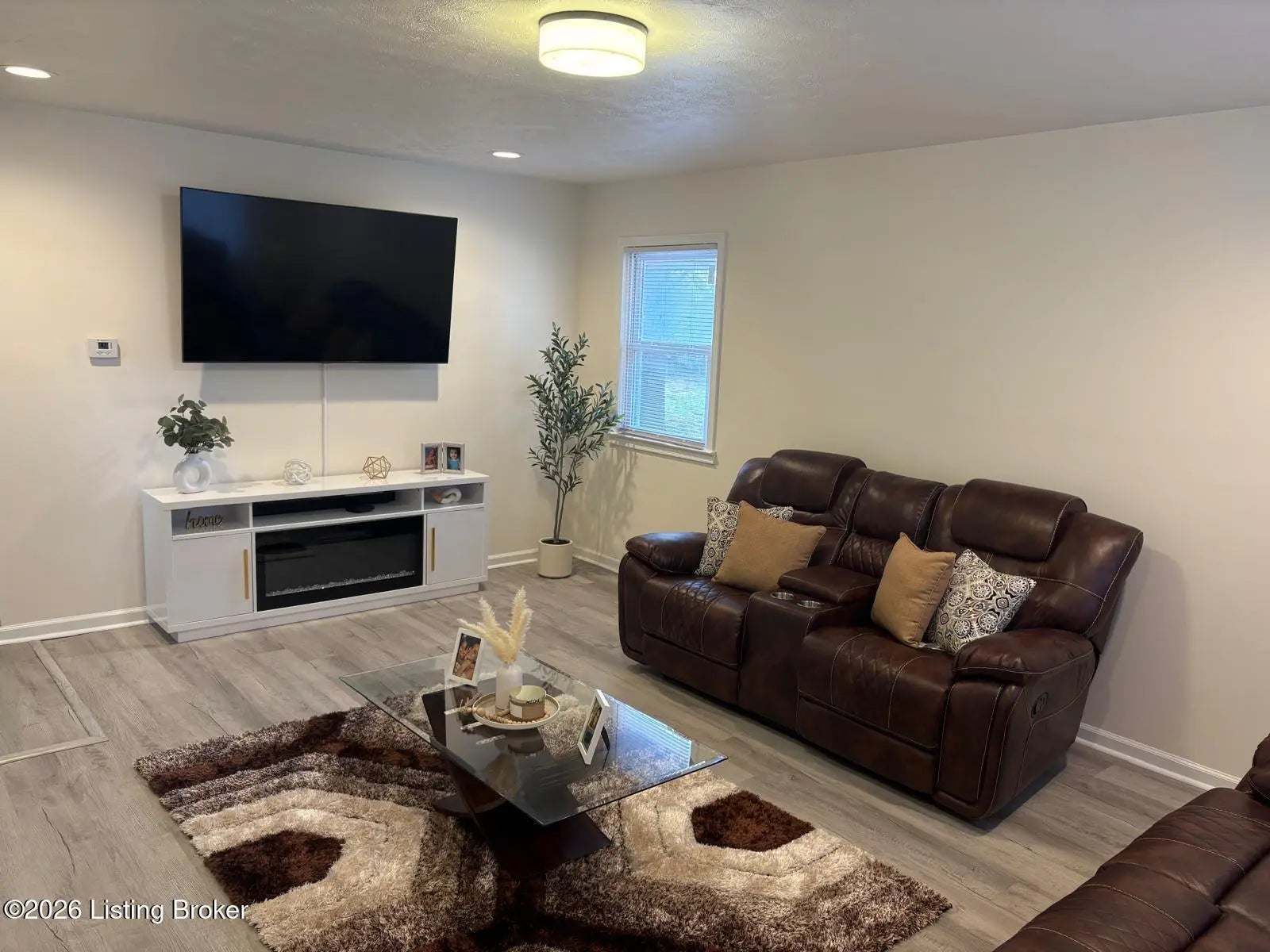 Photo of Listing #1706702