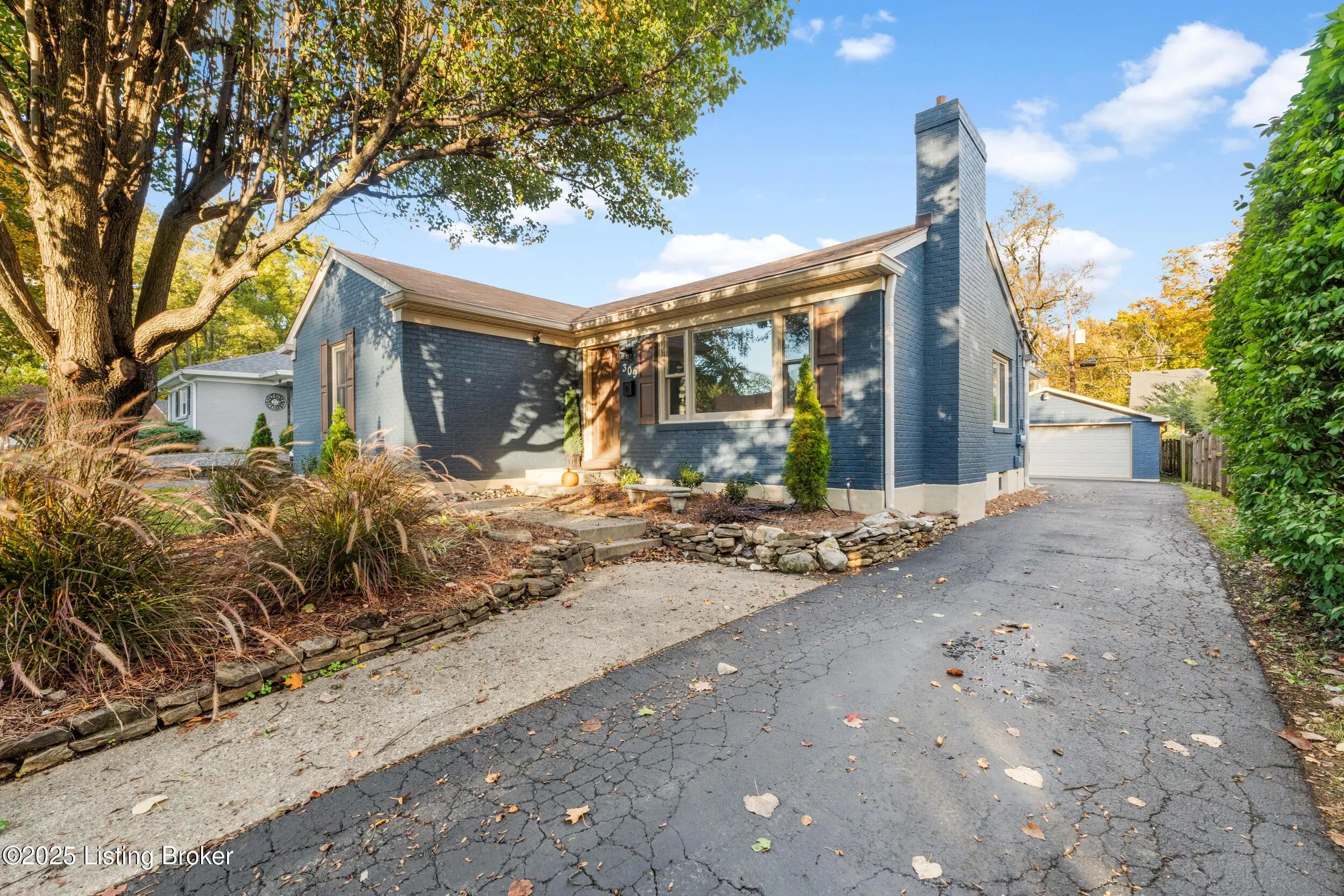 Photo of Listing #1706793