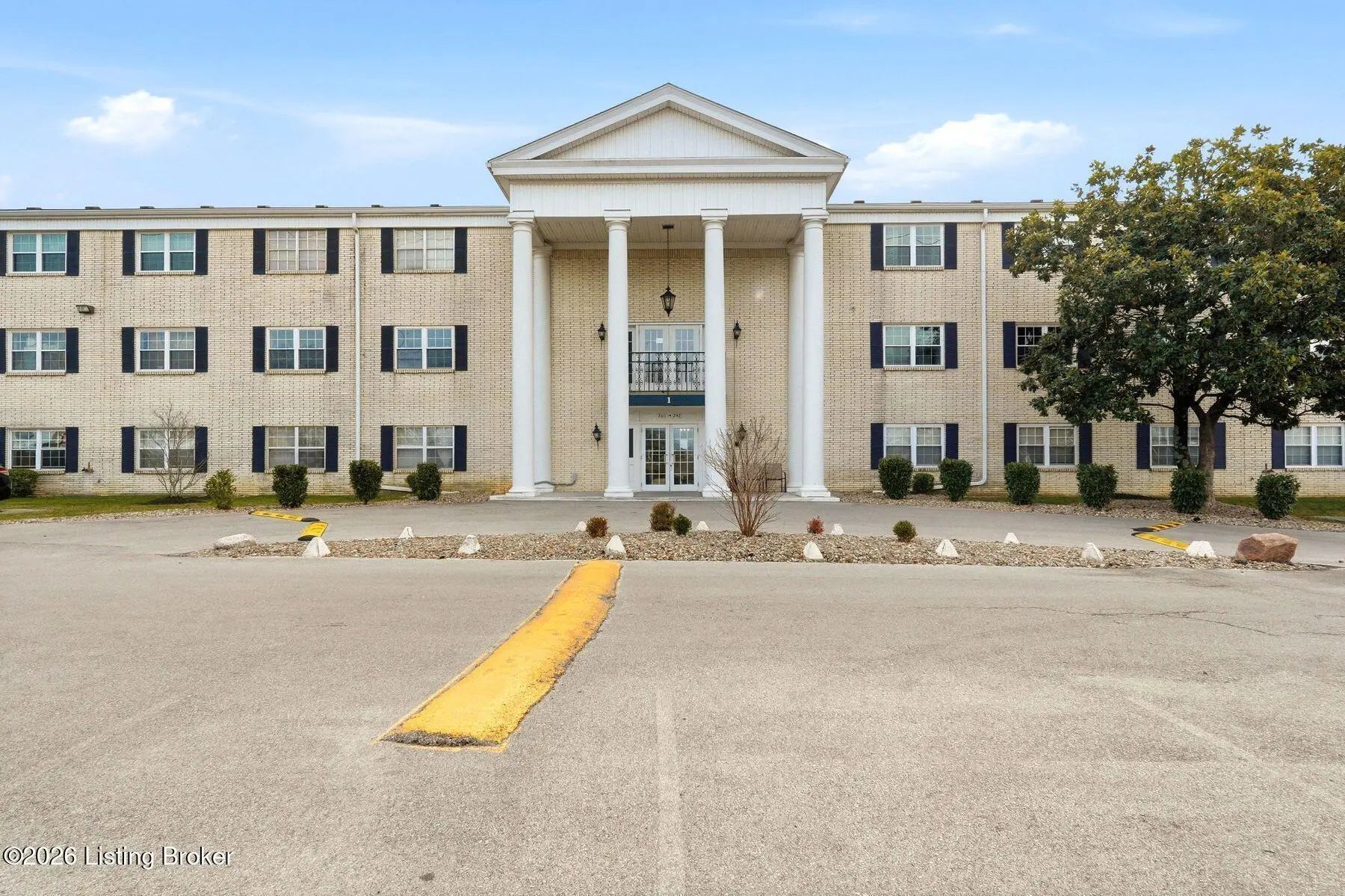 Photo of Listing #1707191