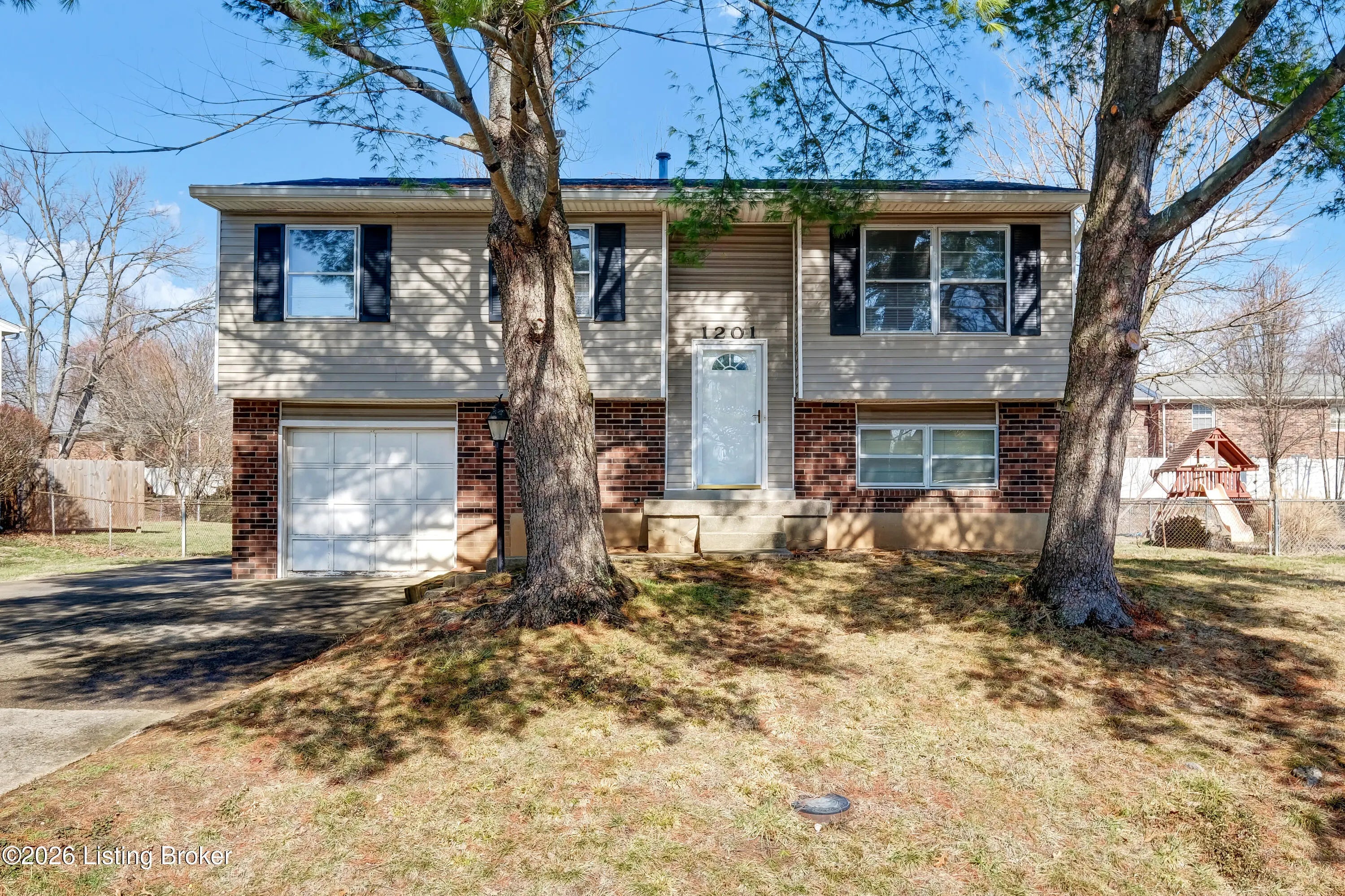 Photo of Listing #1712622