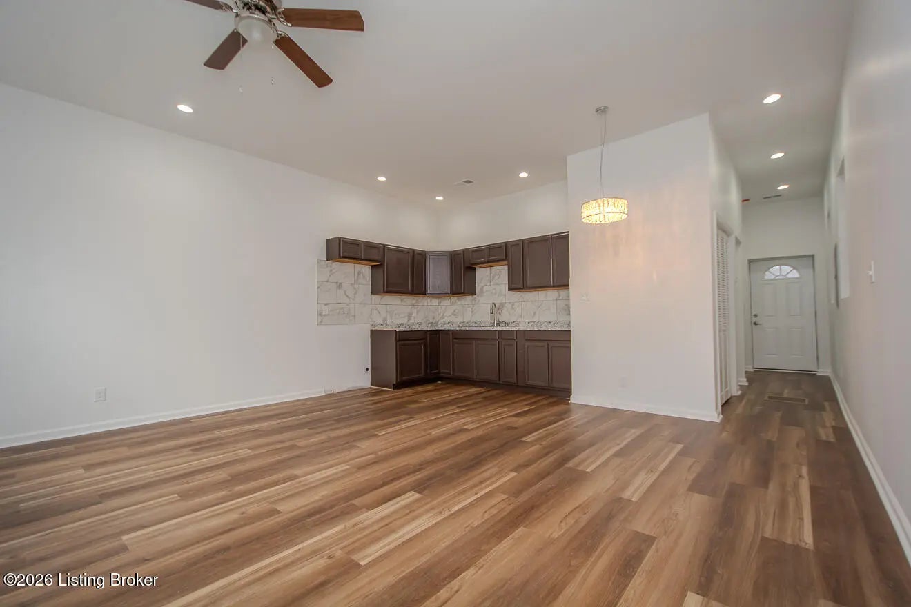 Photo of Listing #1706995