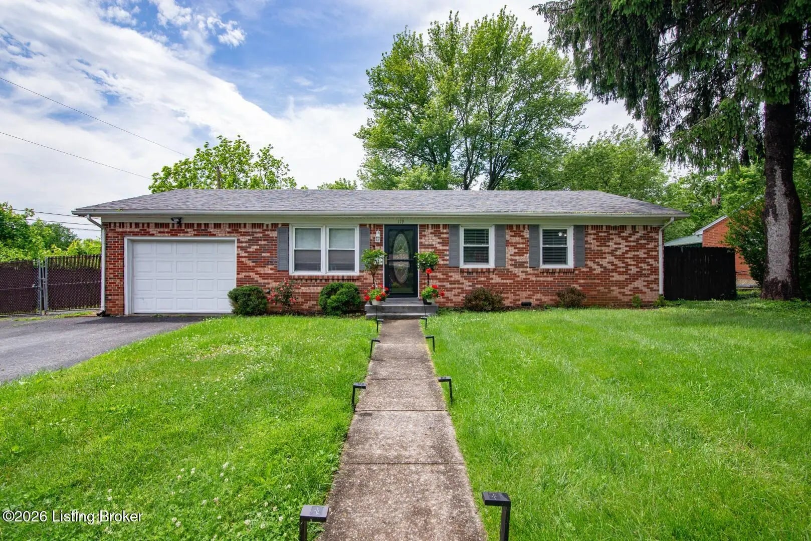 Photo of Listing #1707218