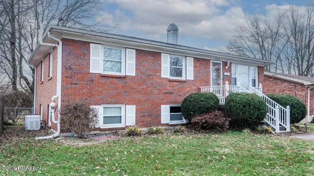 6206 Moorhaven Dr, Louisville