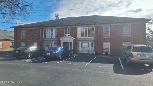 9 Dupont Way Apt 5, Louisville