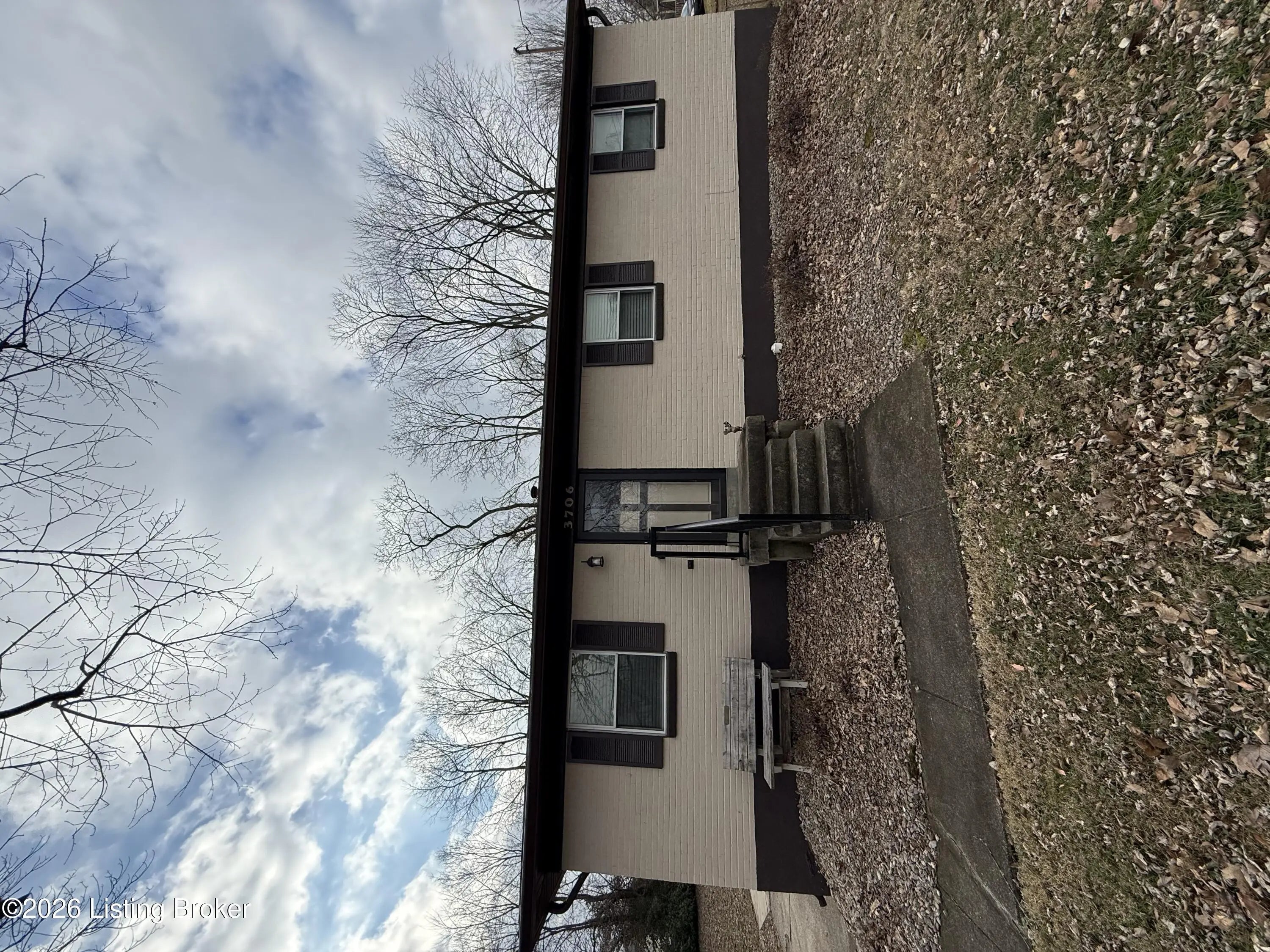 Photo of Listing #1707185