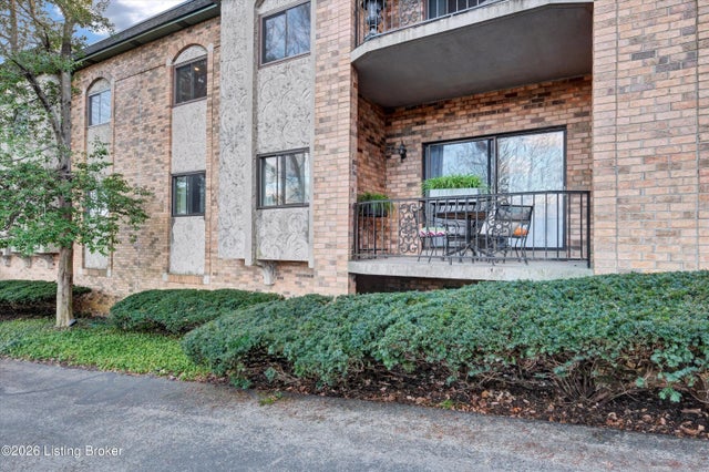5800 Coach Gate Wynde Apt 268, Louisville