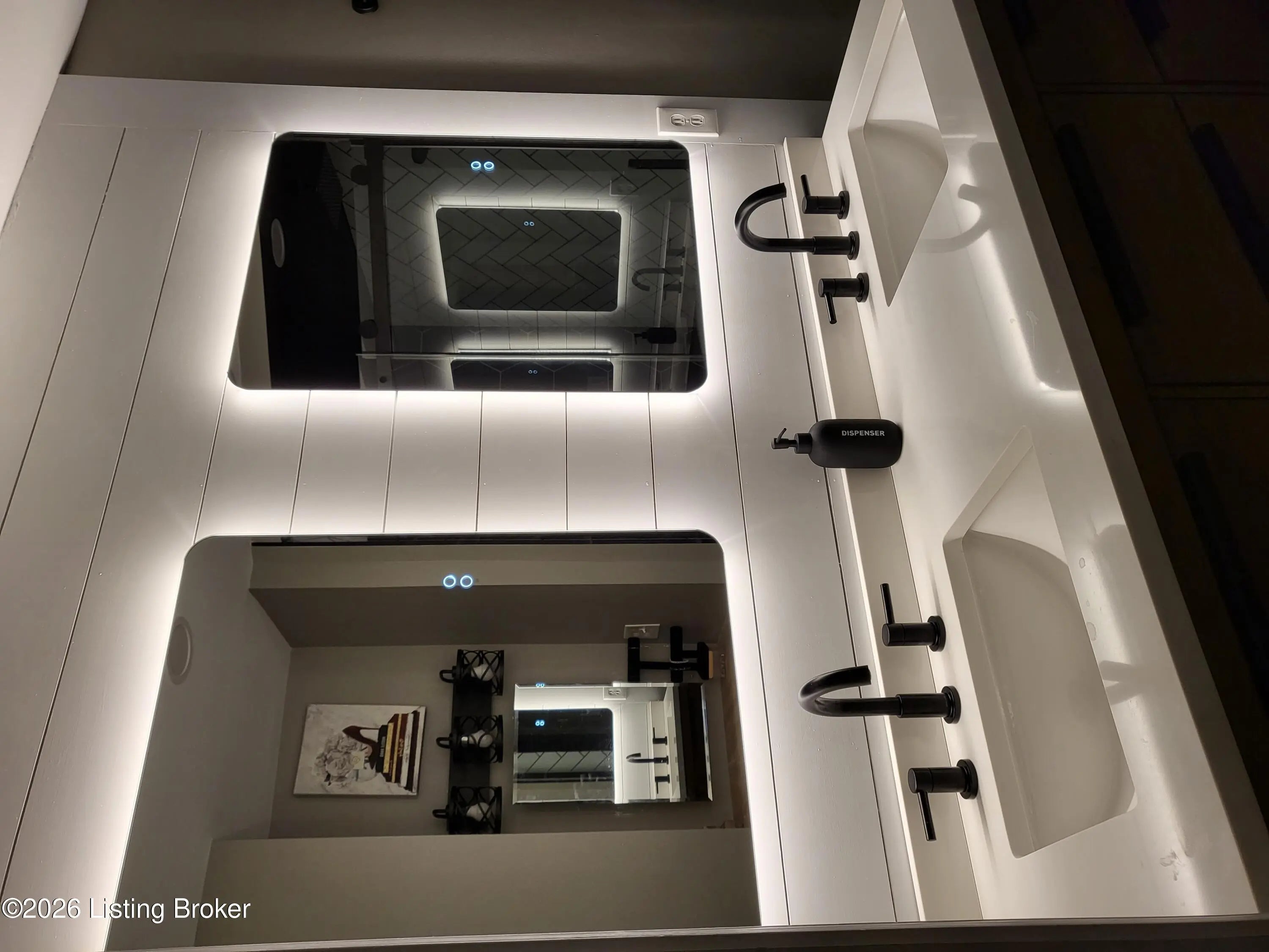 Photo of Listing #1707290