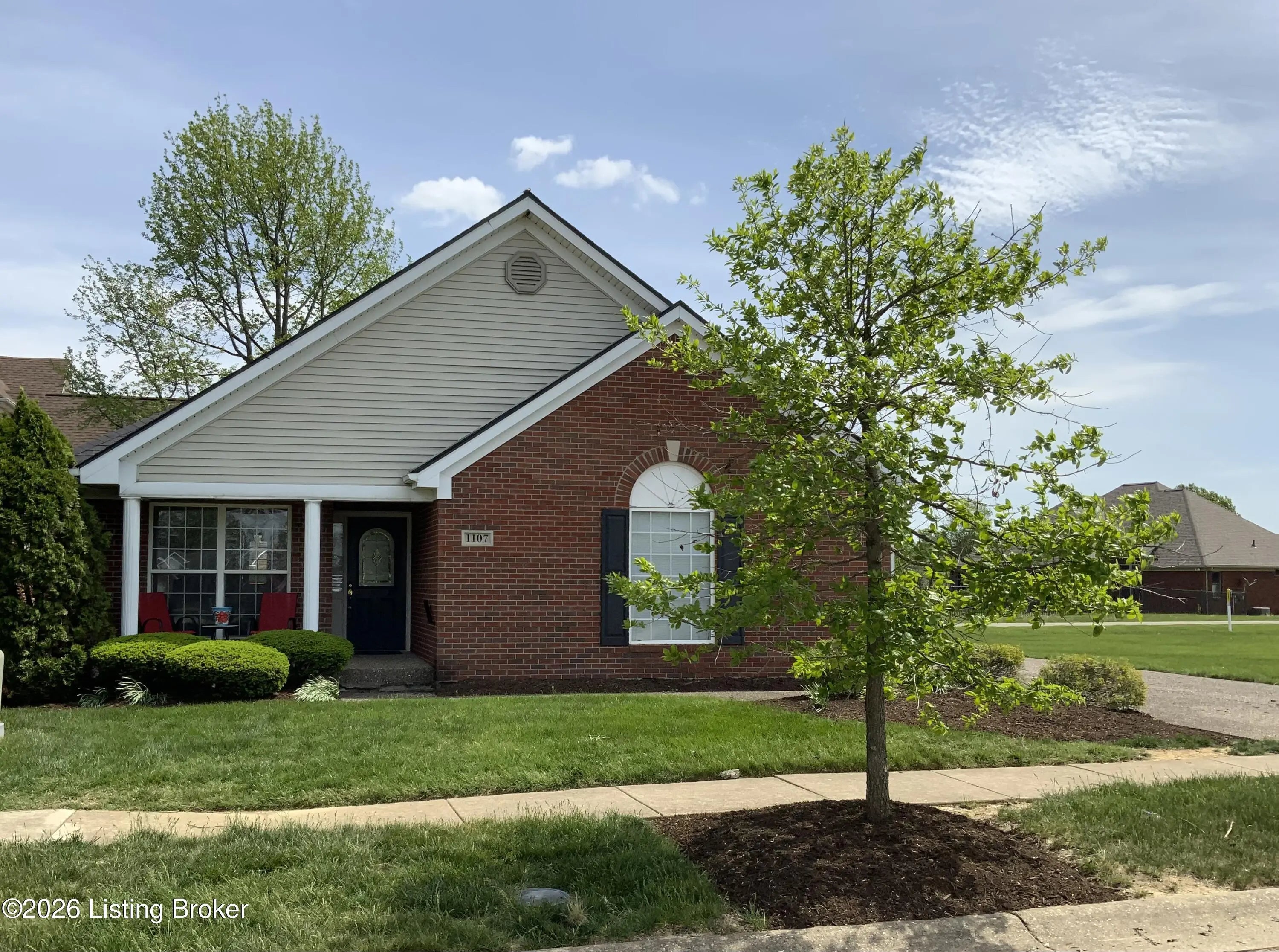 Photo of Listing #1707334