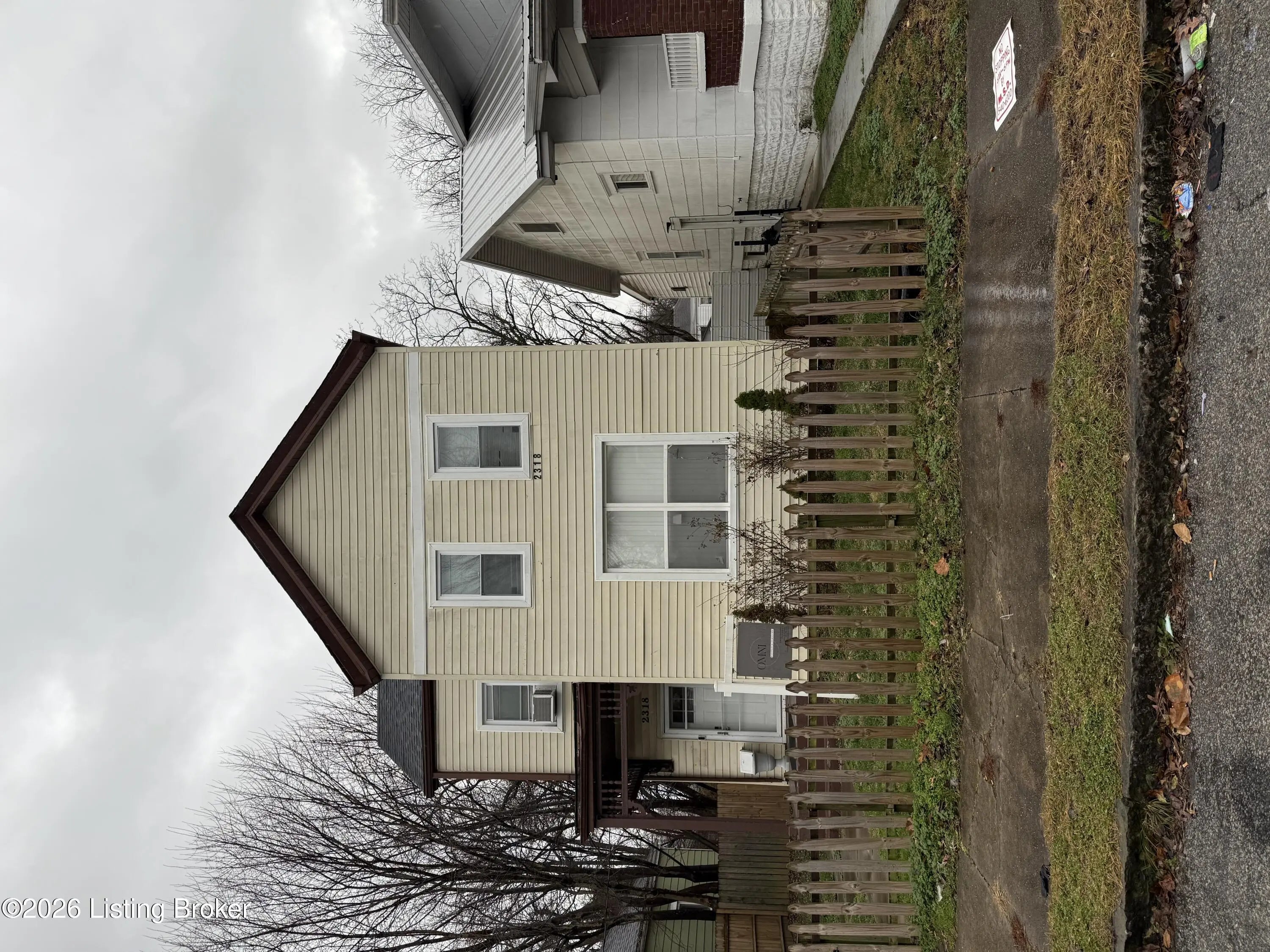 Photo of Listing #1707519