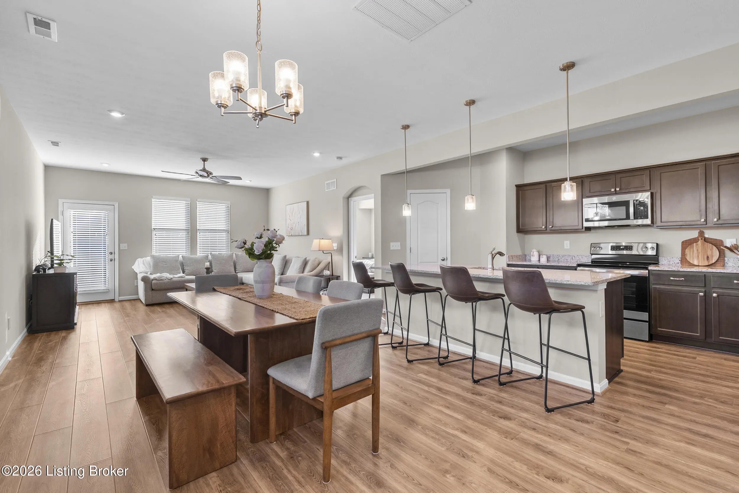 Photo of Listing #1707990