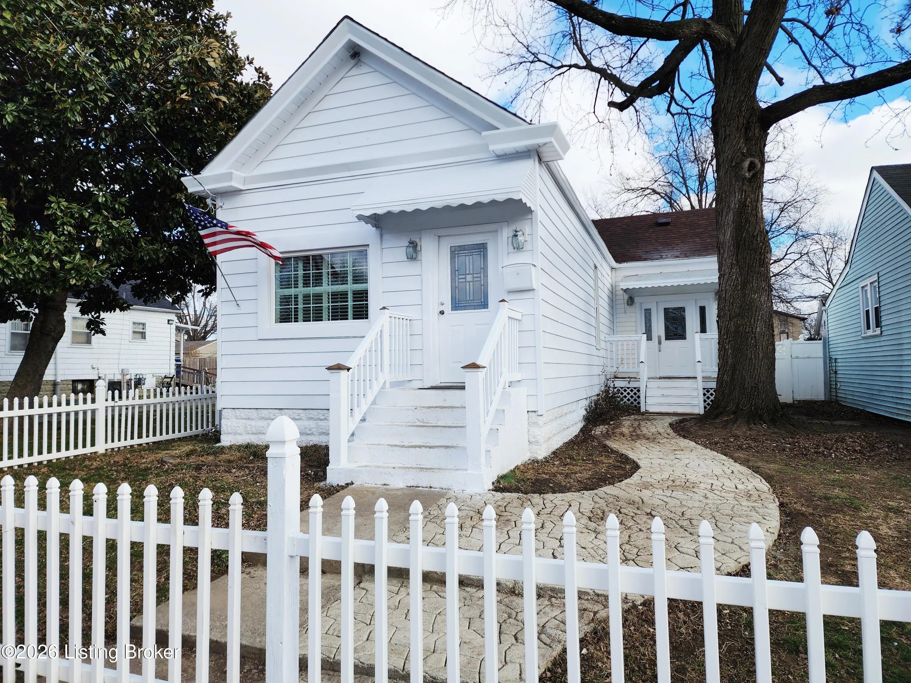 Photo of Listing #1707844