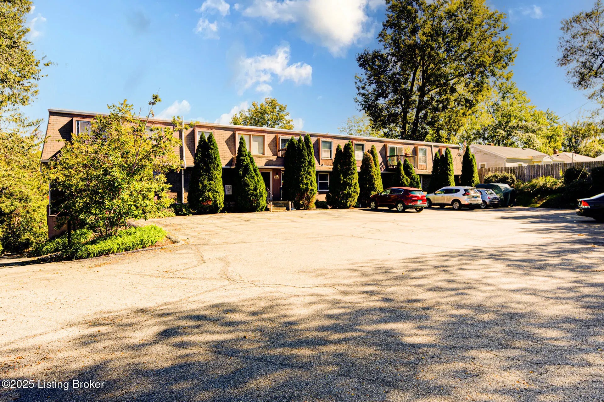 Photo of Listing #1707483