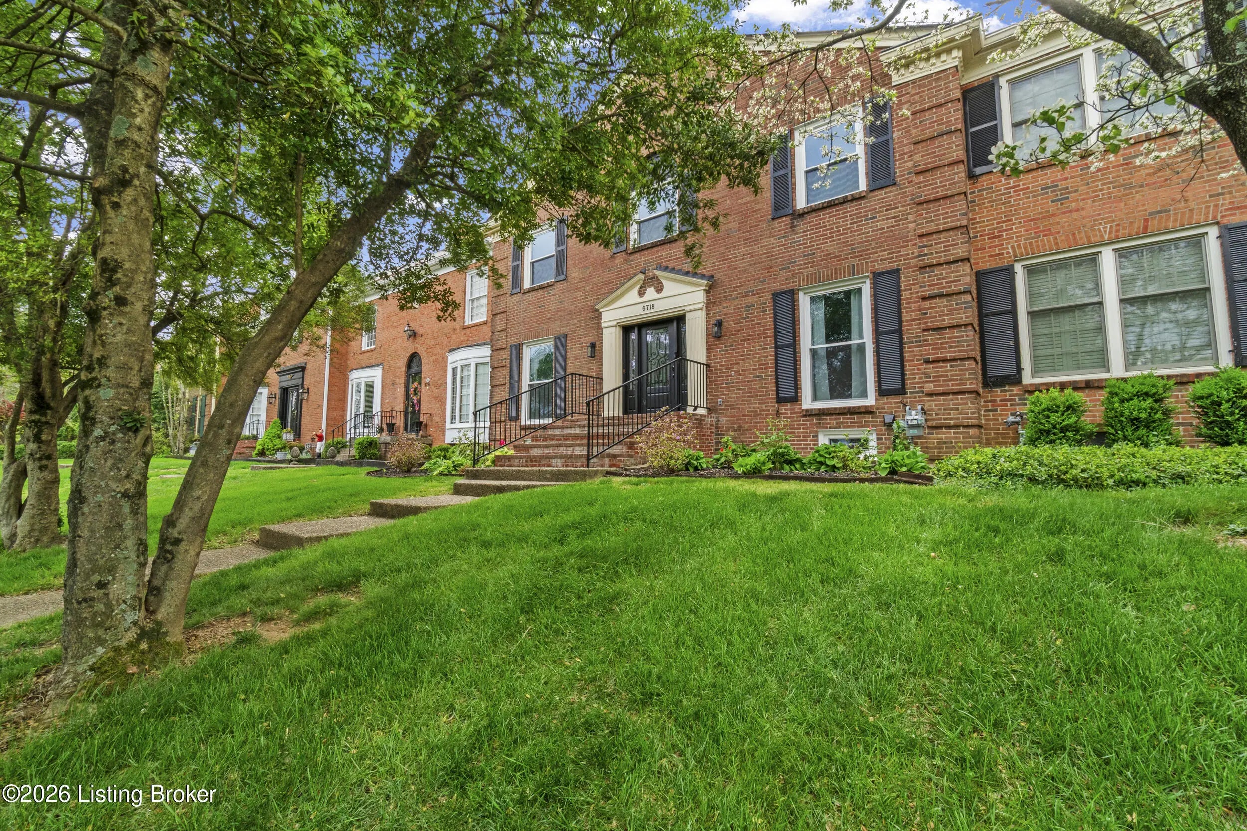 Photo of Listing #1707624