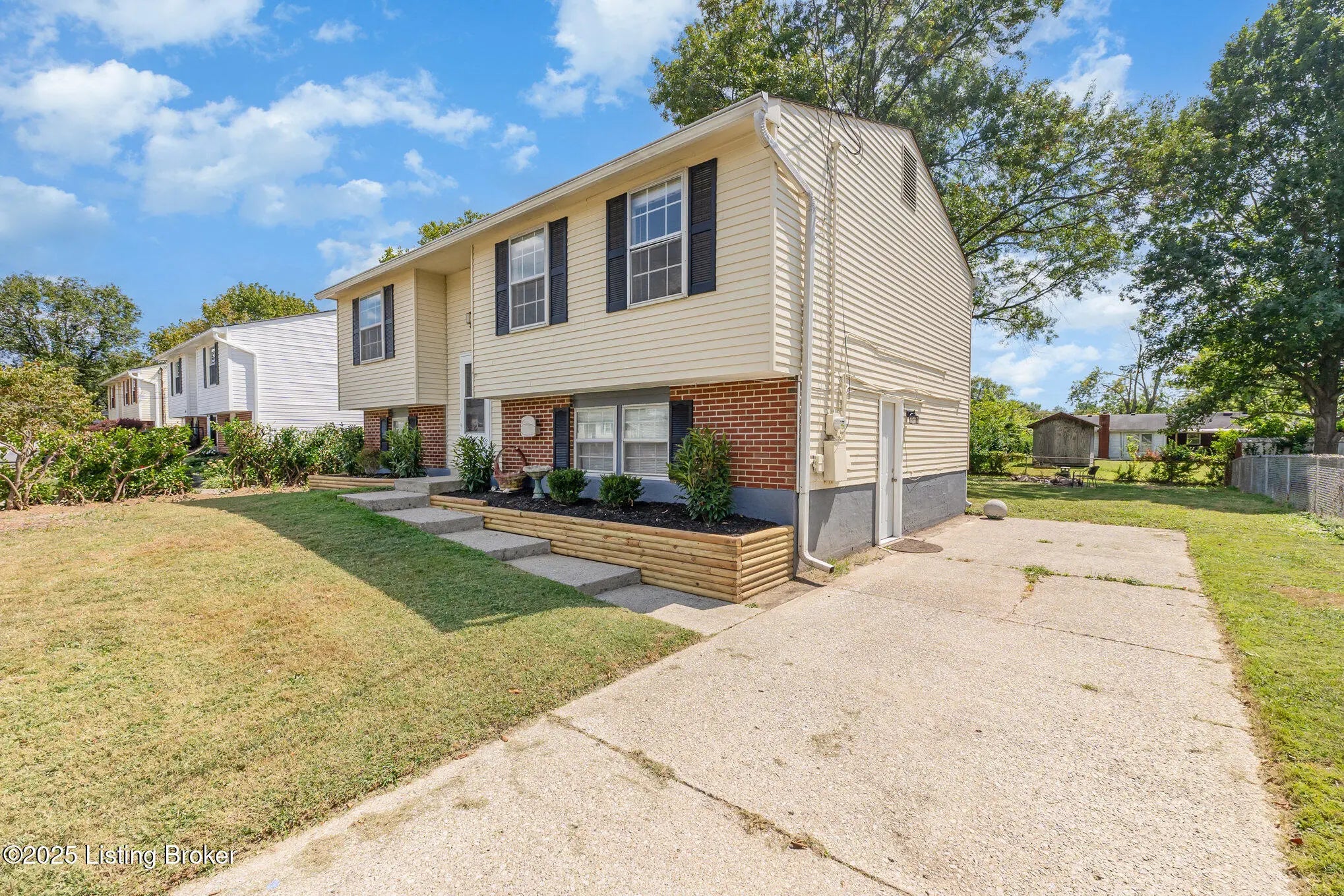 Photo of Listing #1707718