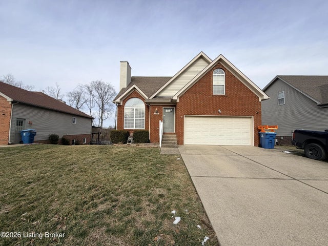 165 Woodfield Cir, Shelbyville