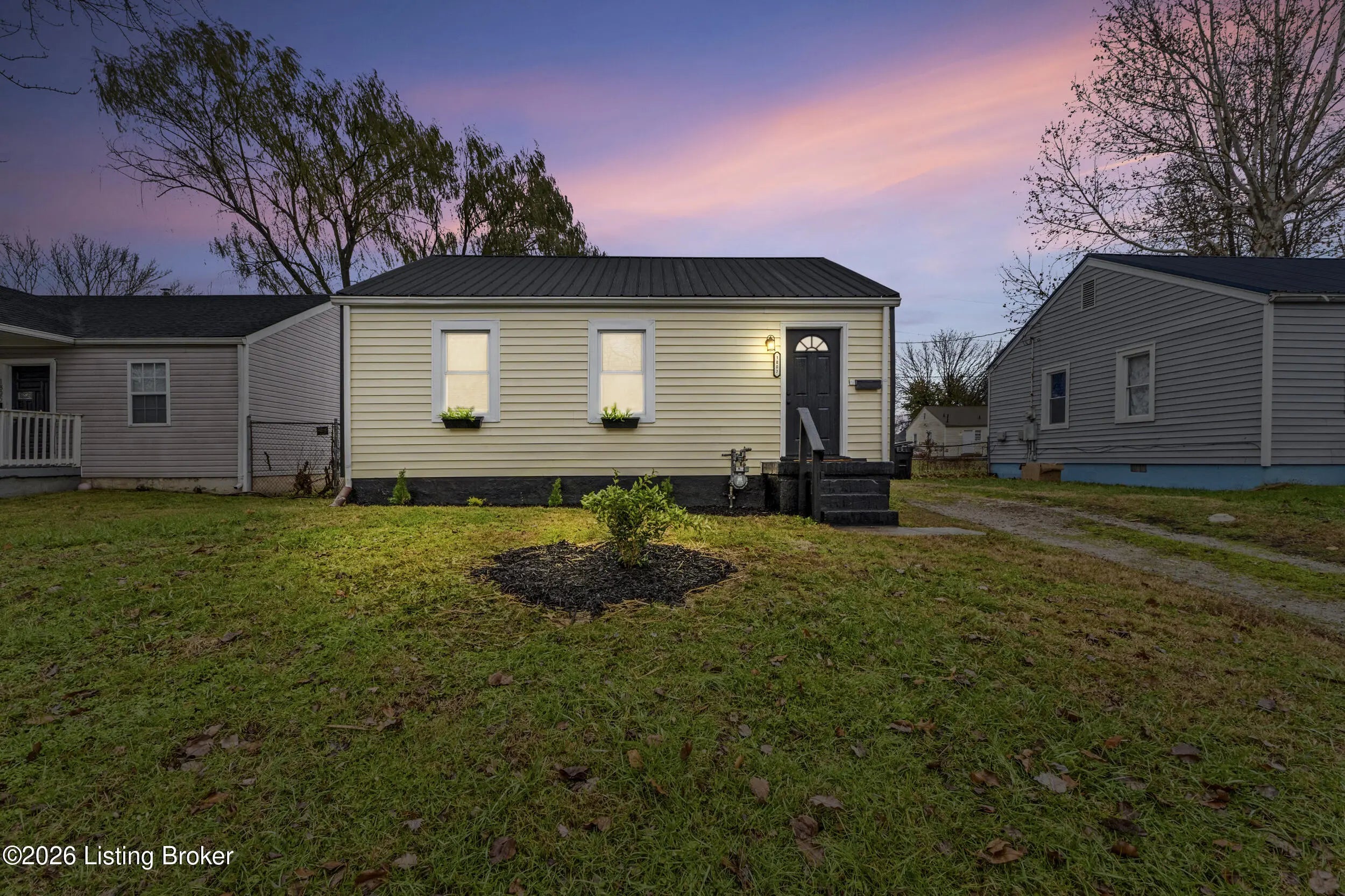 Photo of Listing #1713781