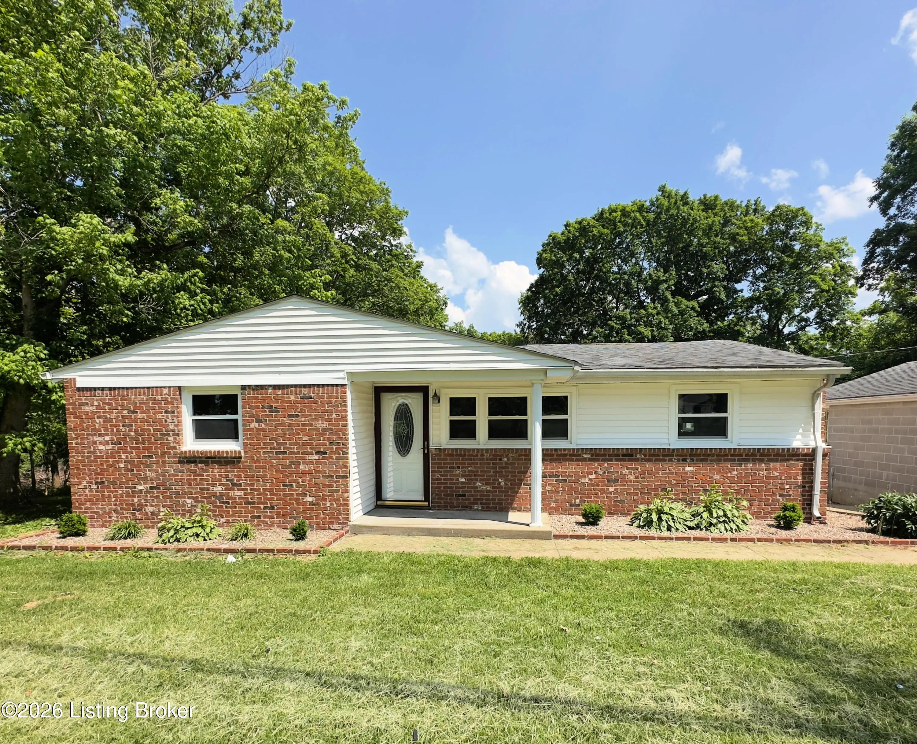 Photo of Listing #1707952