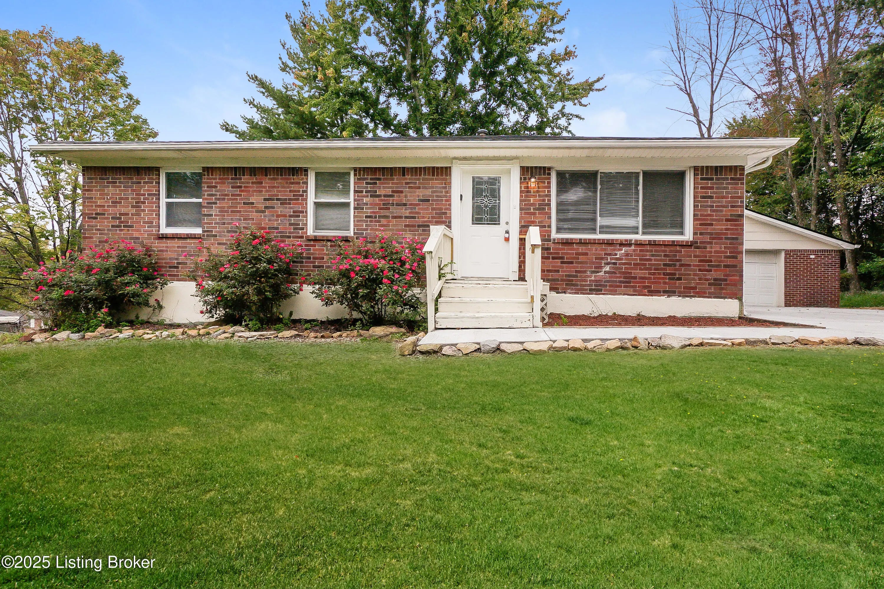 Photo of Listing #1707950