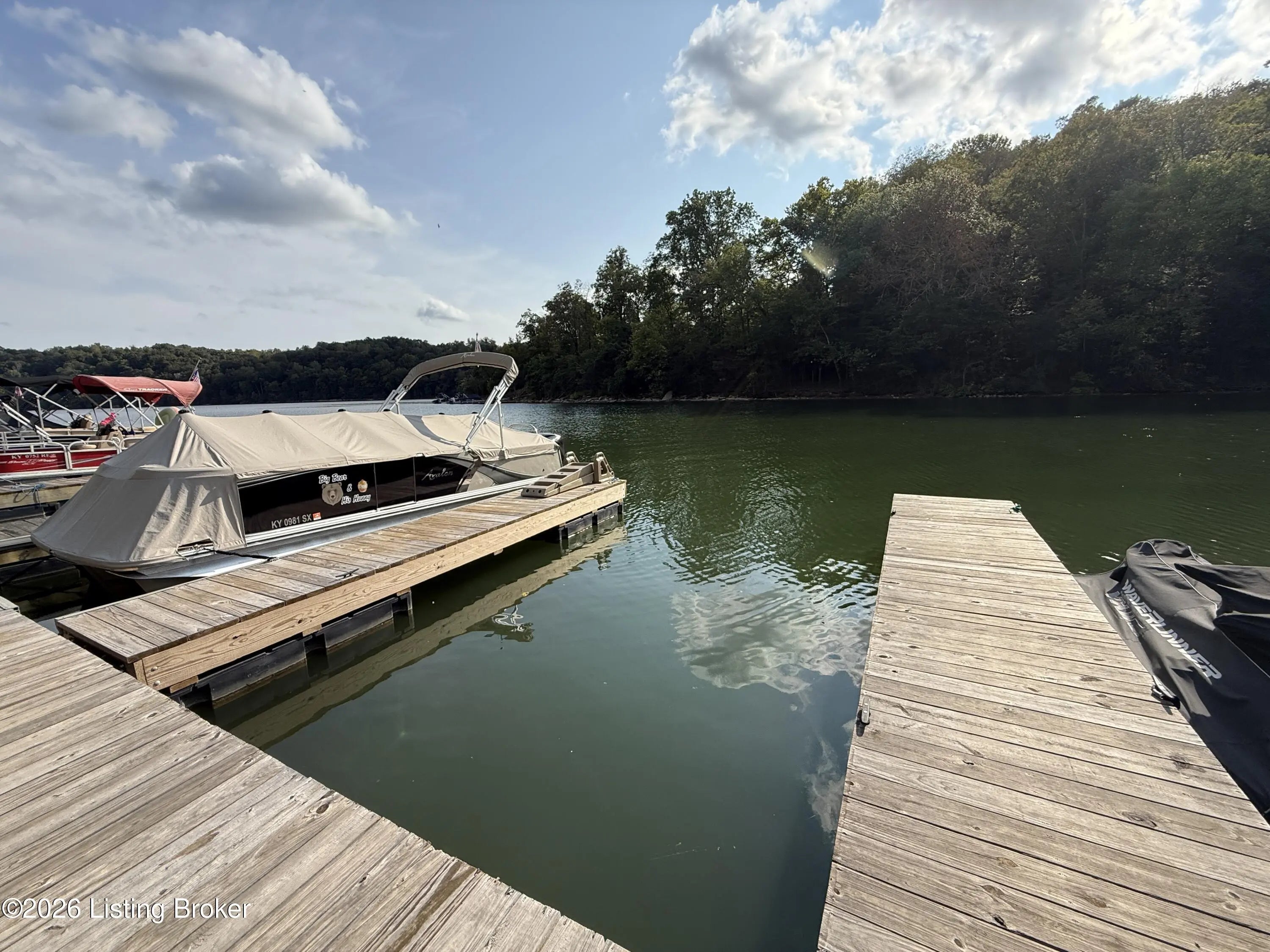 Photo of Listing #1708144